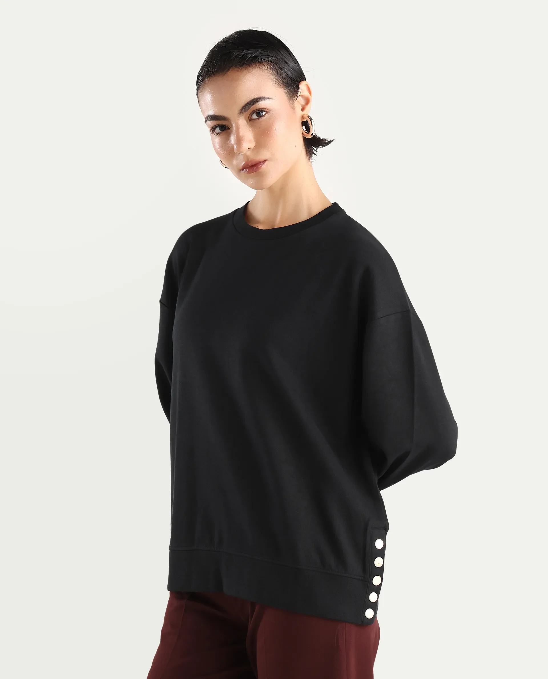 Rareism Women's Snappy Black Cotton Blend Crew Neck Plain Relaxed Fit Sweatshirt - Image 3
