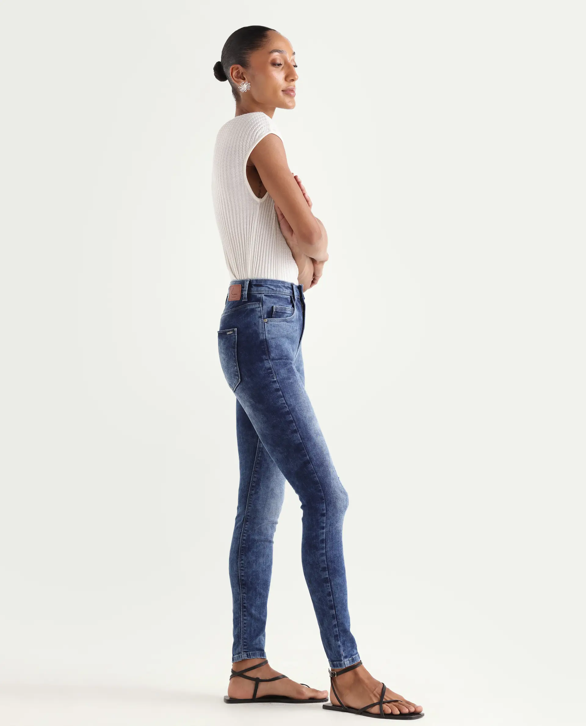 Rareism Women's Snowtail Blue Cotton Blend Plain Ankle Length Slim Fit Jeans - Image 5