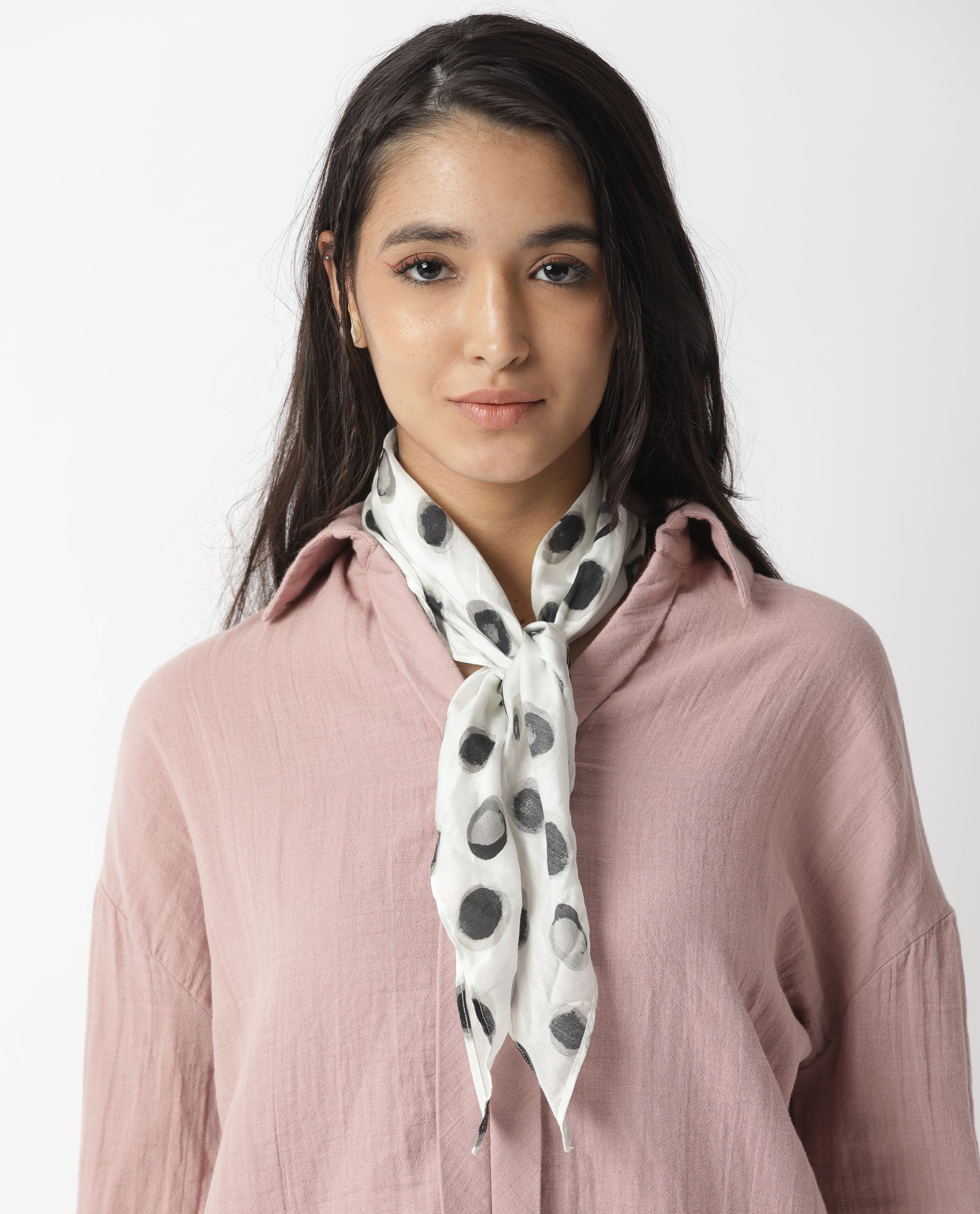 Rareism Women's Soak White Polka Print Scarf - Image 3