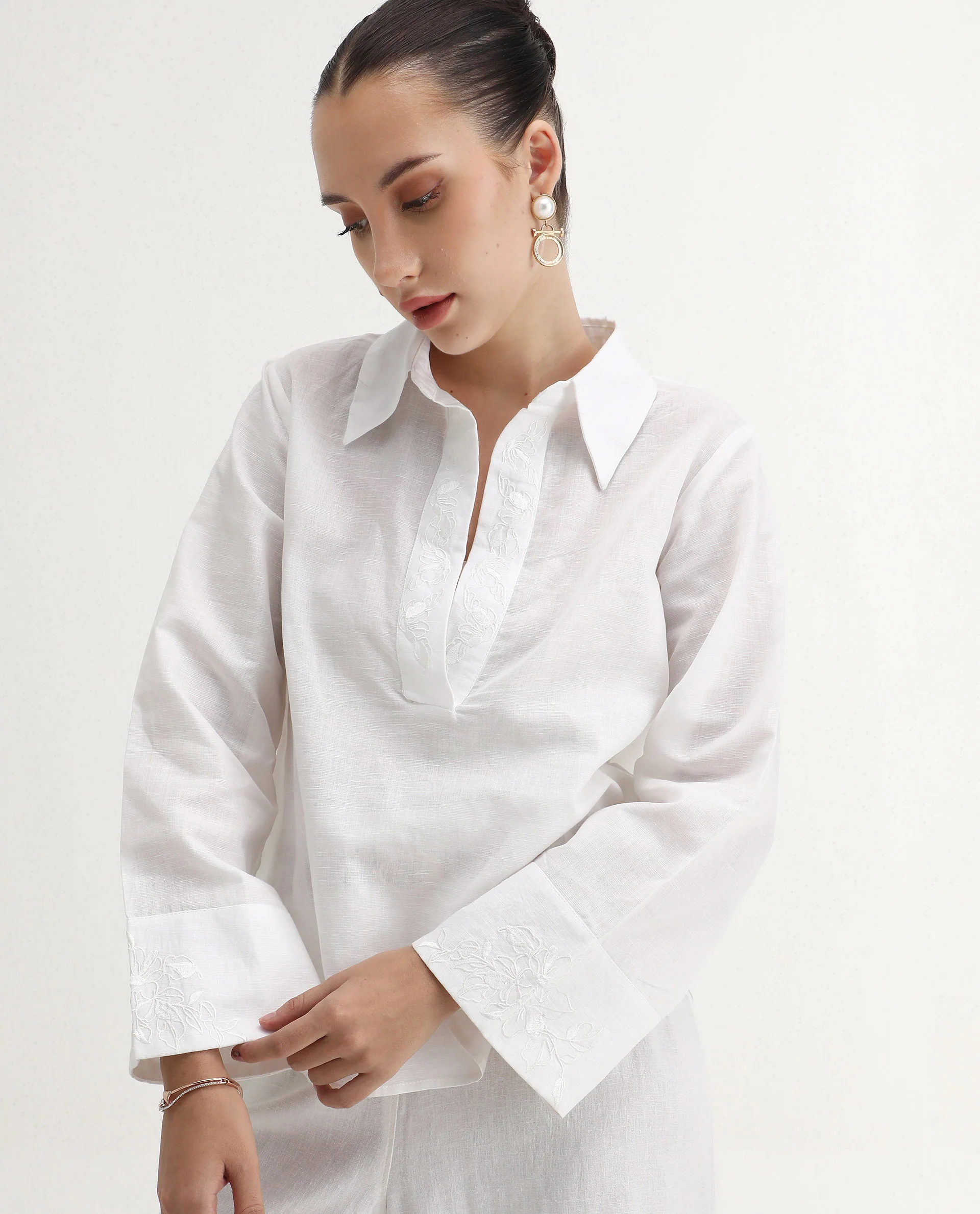Rareism Women's Sofian White Cotton Blend Spread Collar Plain Bell Sleeve Relaxed Fit Top - Image 4