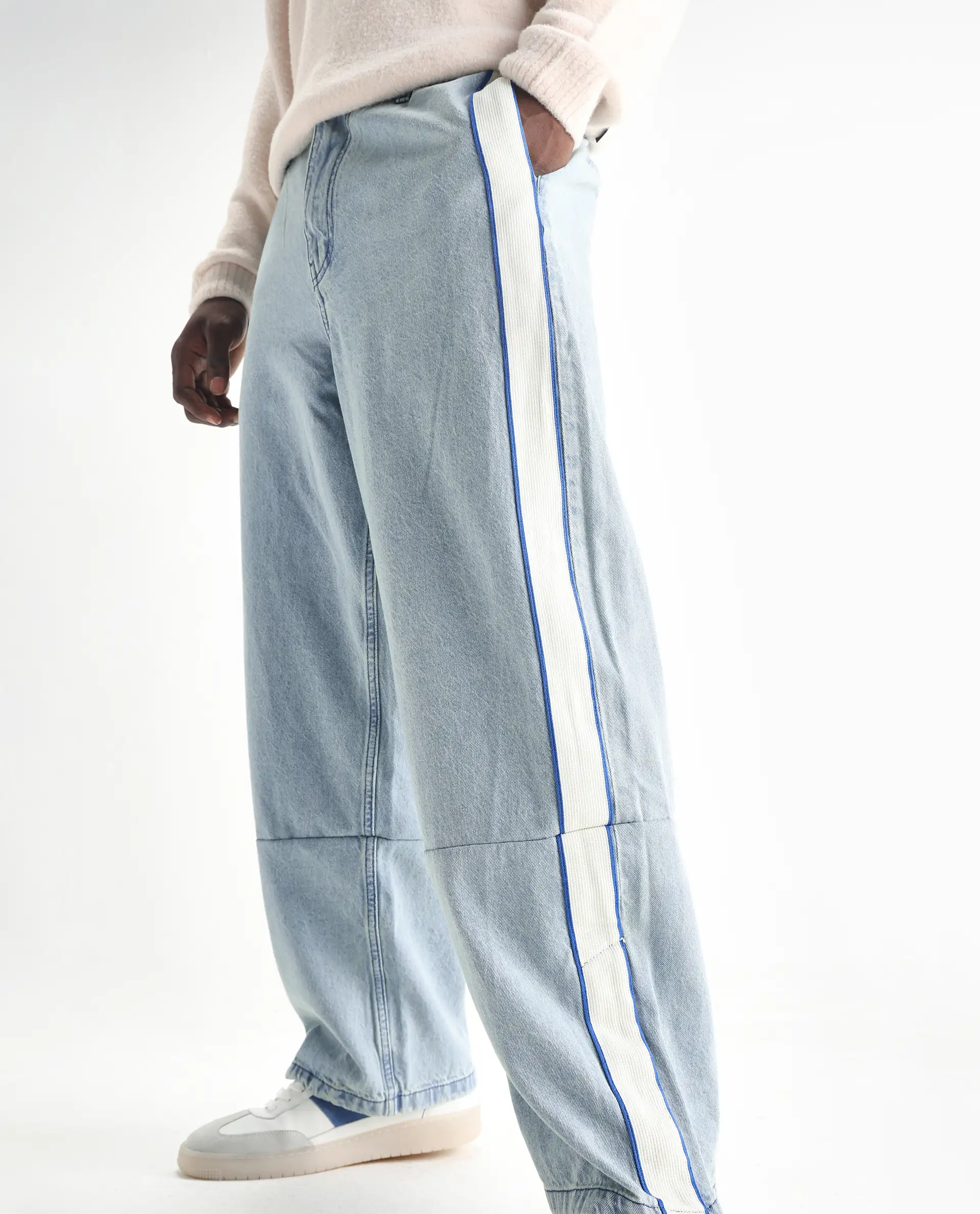 Rare Rabbit Men's Sol Light Blue Cotton Plain Baggy Fit Jeans - Image 2