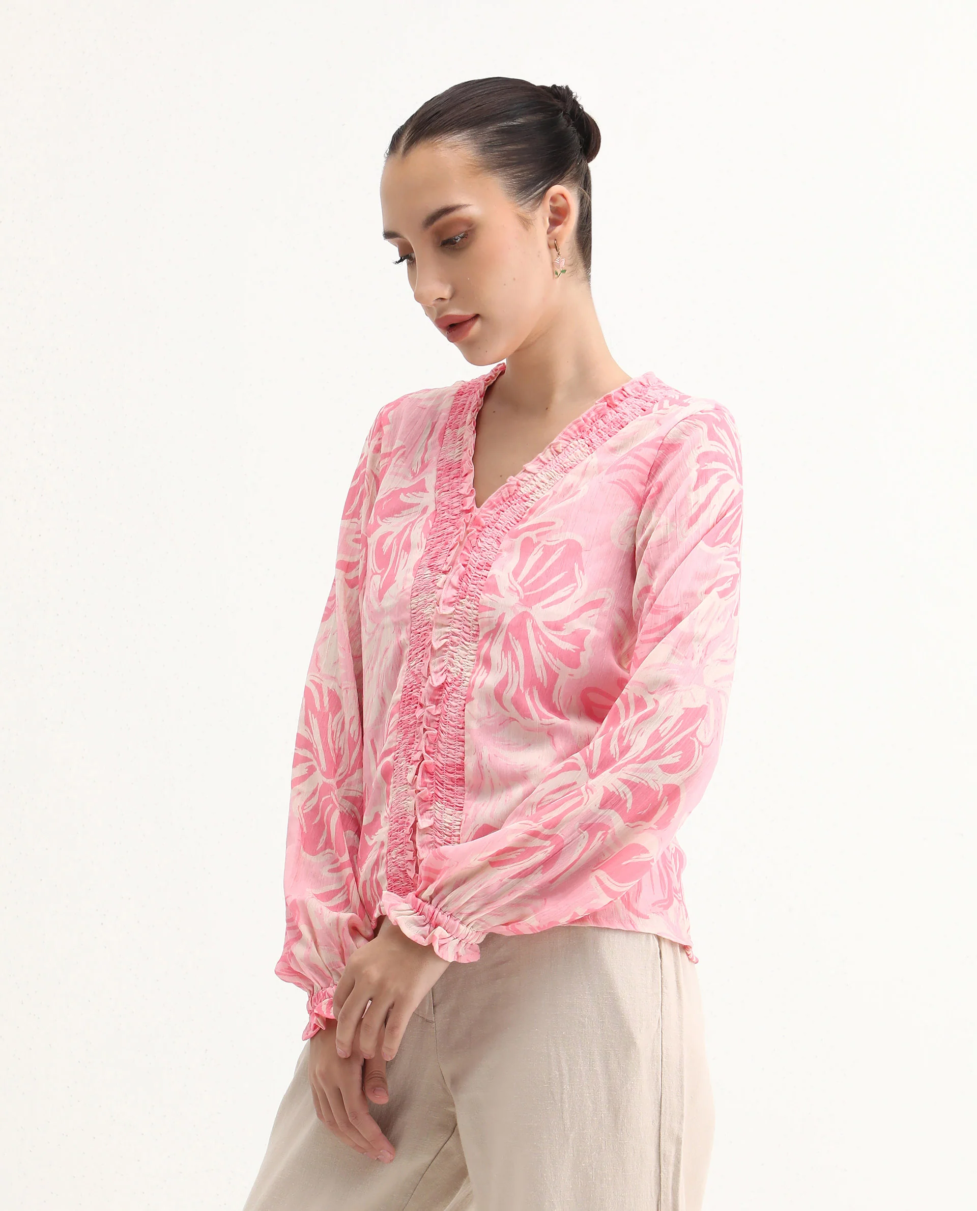 Rareism Women's Sombo Pink Polyester V-Neck Floral Print Bishop Sleeve Regular Fit Top - Image 7