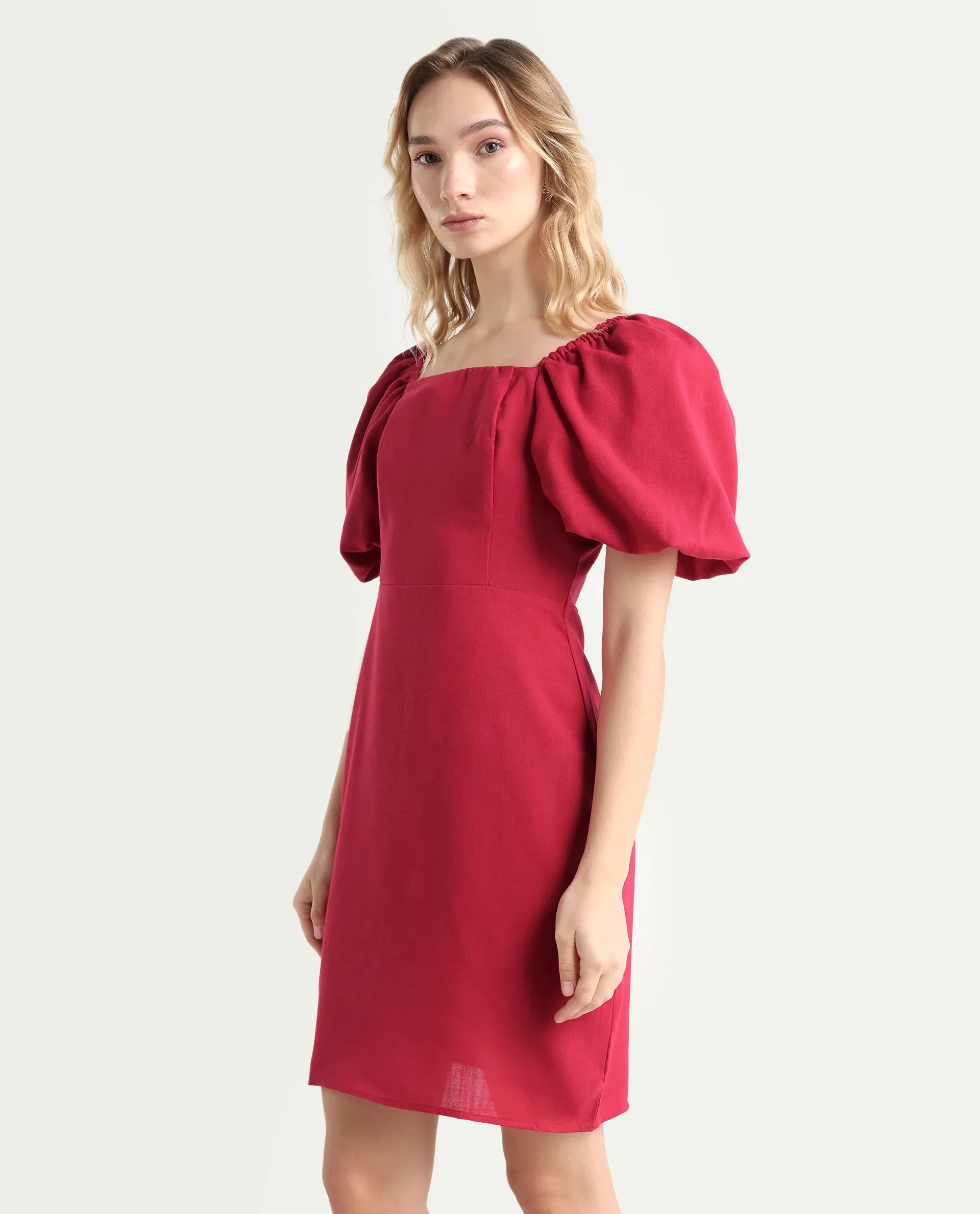 Rareism Women's Somkan Red Polyester Square Neck Plain Balloon Sleeve Mini Straight Fit Dress - Image 5