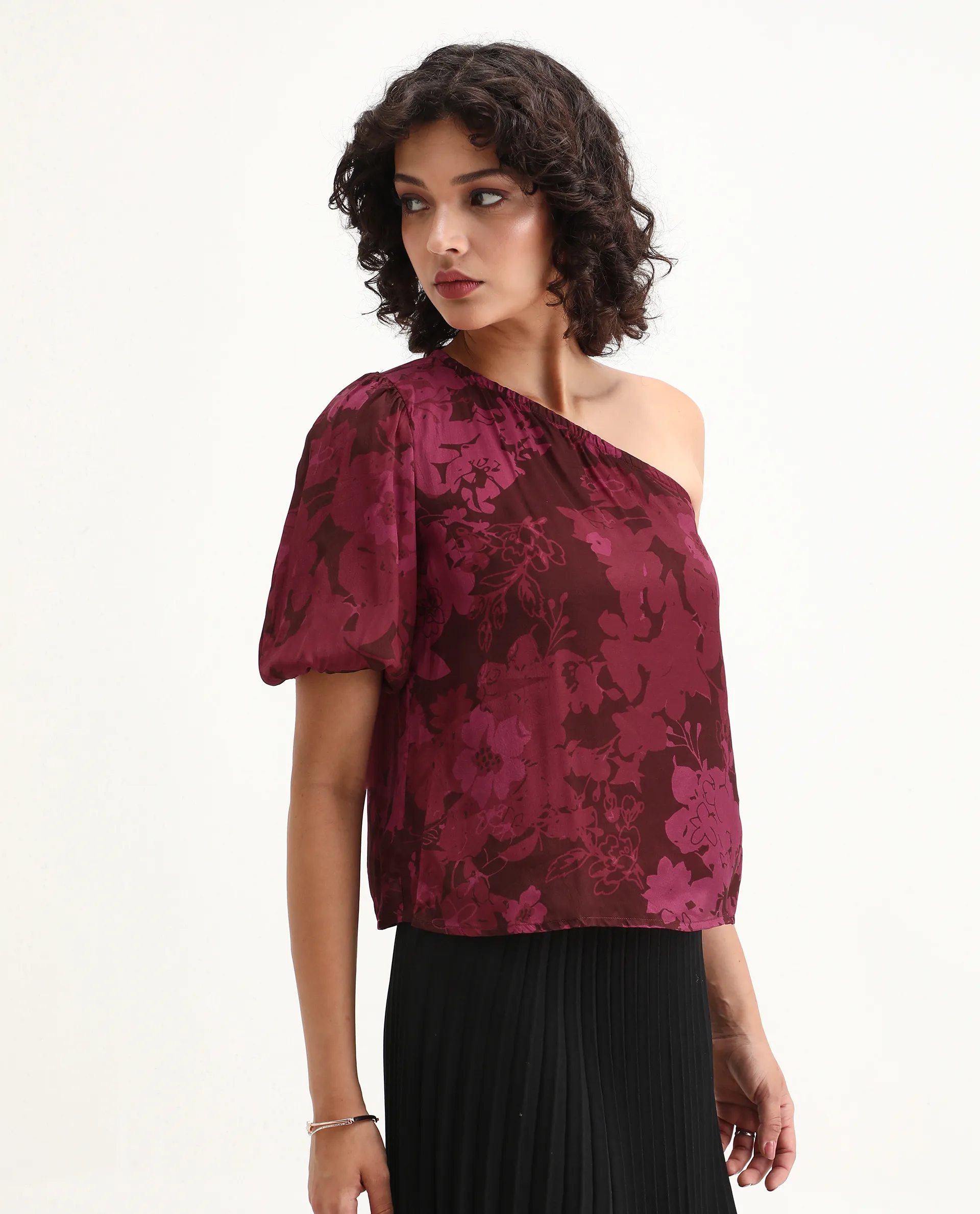 Rareism Women's Somray Red Polyester One Shoulder Floral Print One Shoulder Regular Fit Top - Image 7