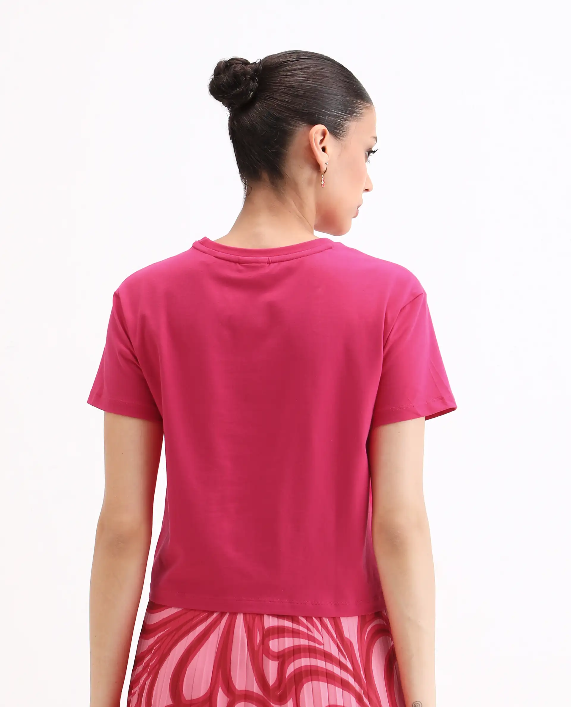 Rareism Women's Somrey Pink Cotton Blend Crew Neck Graphic Print Crop Regular Fit T-Shirt - Image 2