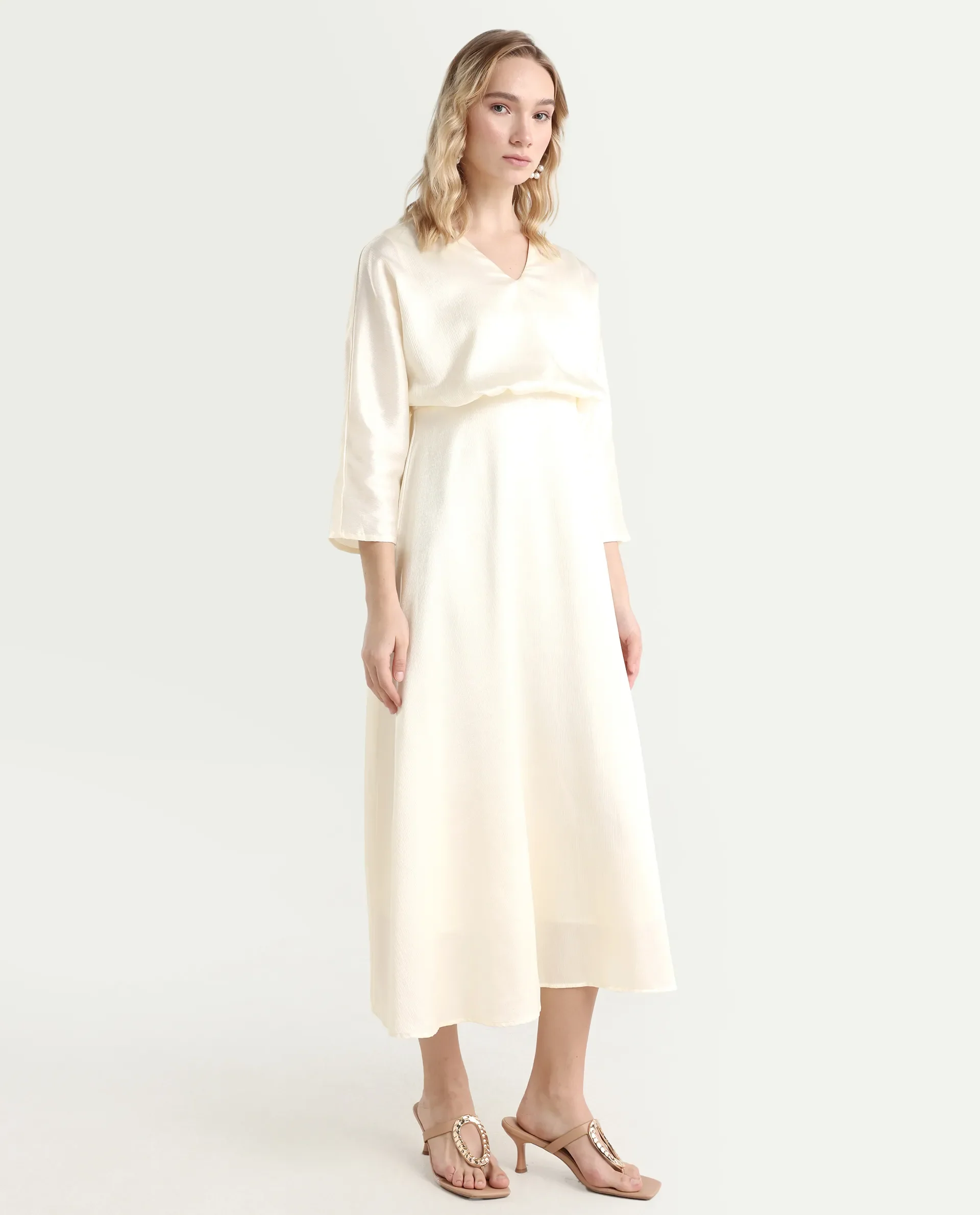 Rareism Women's Somsho Off White Polyester V-Neck Plain Kimono Sleeve Maxi A-Line Dress - Image 5