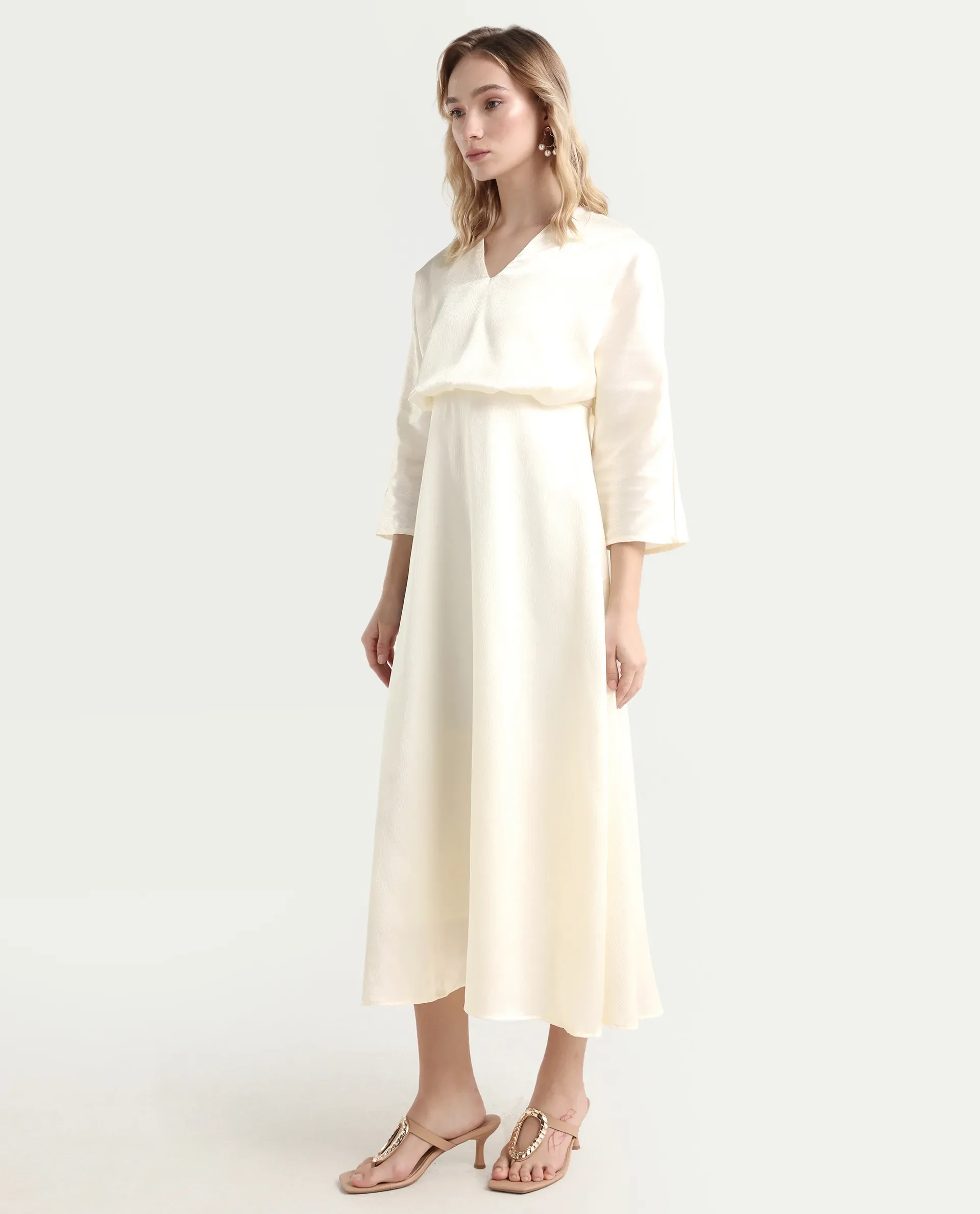 Rareism Women's Somsho Off White Polyester V-Neck Plain Kimono Sleeve Maxi A-Line Dress - Image 6
