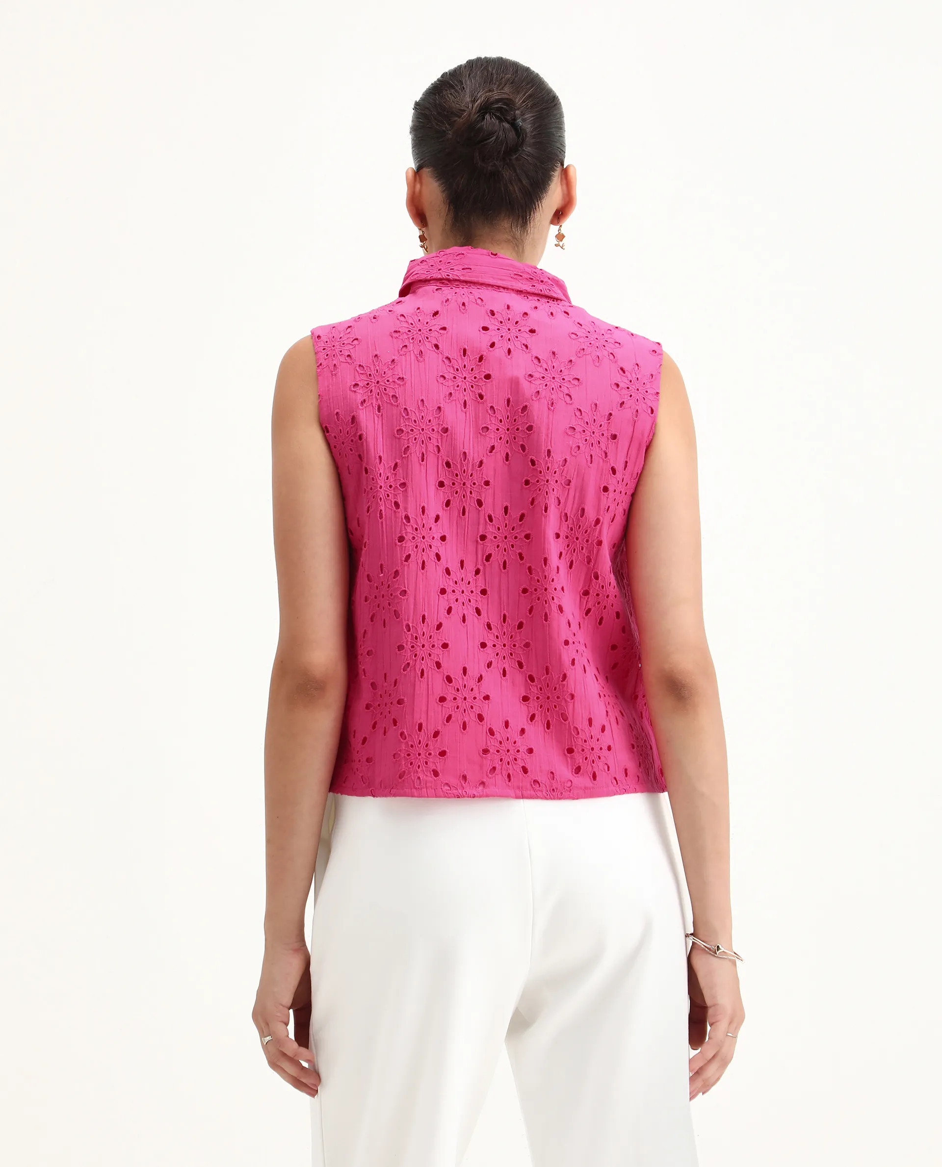 Rareism Women's Somtel Pink Cotton Spread Collar Schiffli Sleeveless Crop Regular Fit Top - Image 4