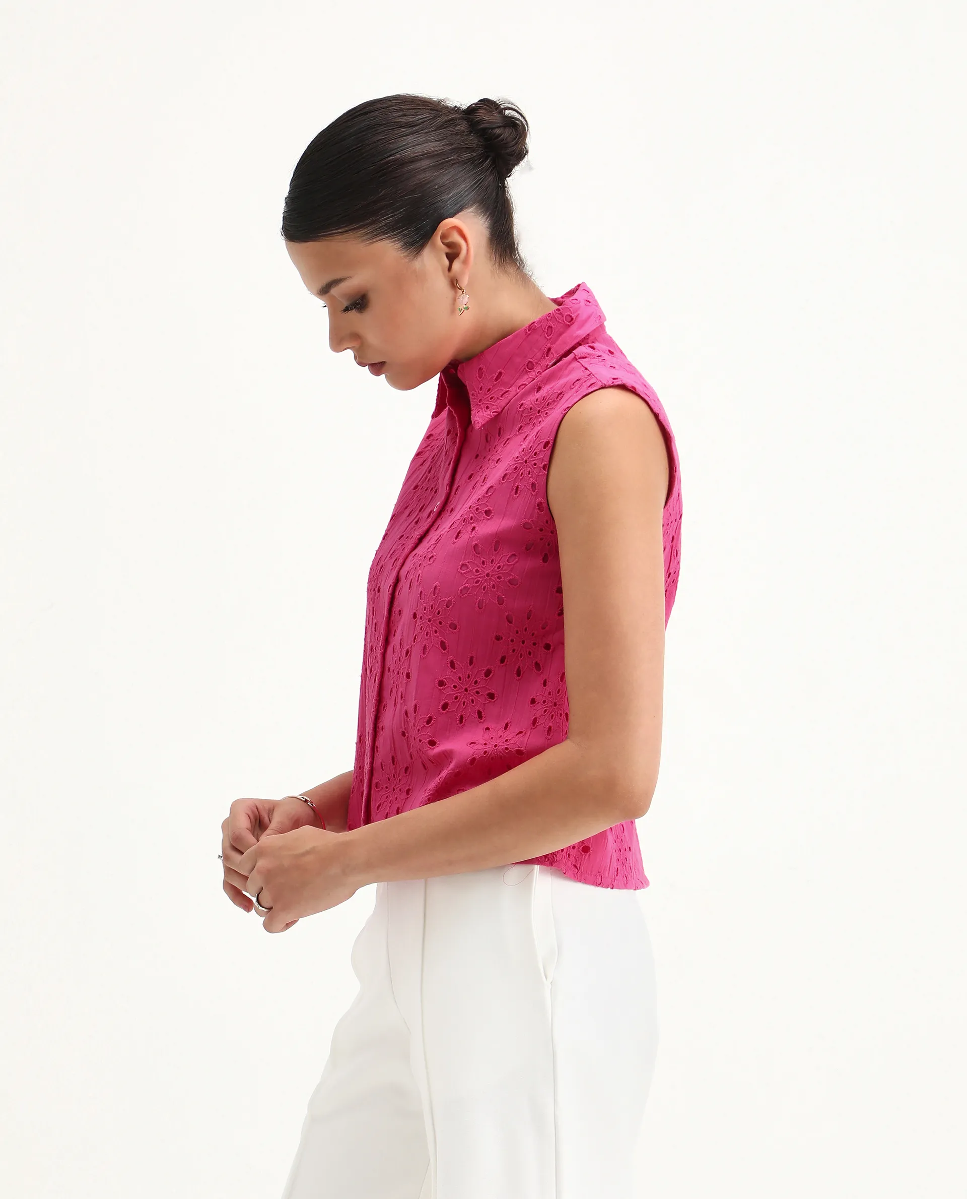 Rareism Women's Somtel Pink Cotton Spread Collar Schiffli Sleeveless Crop Regular Fit Top - Image 7
