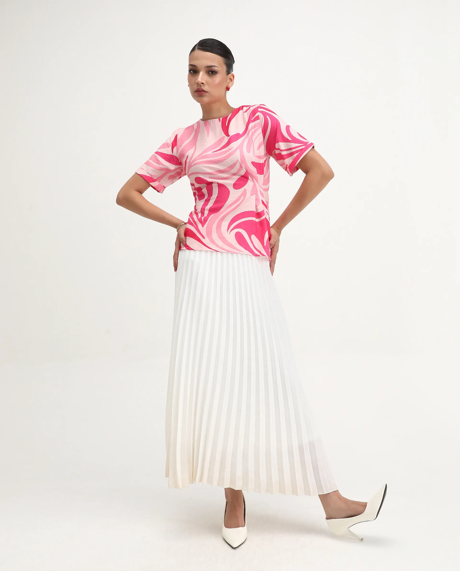 Rareism Women's Somtij Pink Viscose Blend Round Neck Abstract Print Regular Fit Top - Image 7