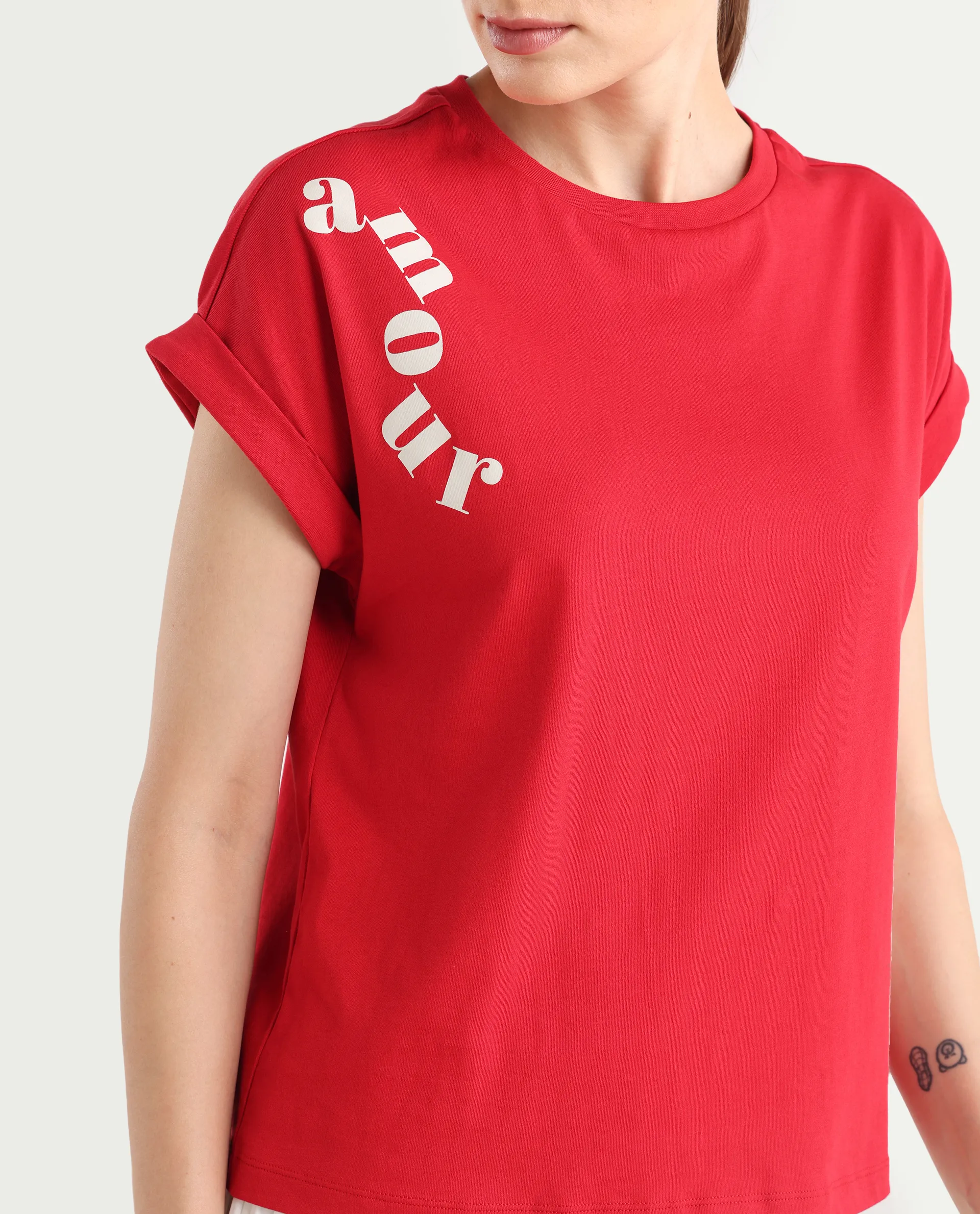 Rareism Women's Somvet-R Red Cotton Regular Graphic Print T-Shirt - Image 4