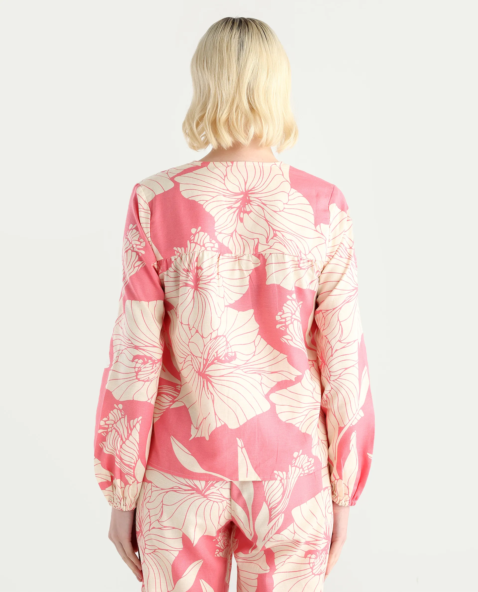 Rareism Women's Somyan T Pink Rayon Blend V-Neck Floral Print Regular Fit Top - Image 7