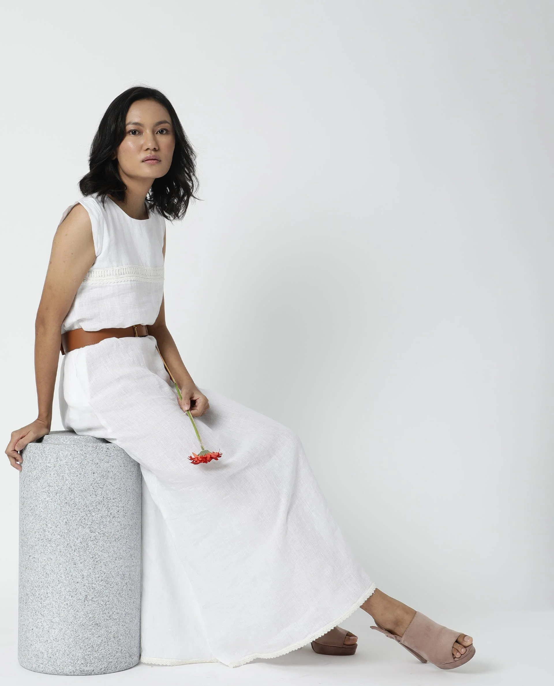 Rareism Womens Fume White Cotton Silk Fabric Long Length Round Collar Neck Boxy Fit - Image 5