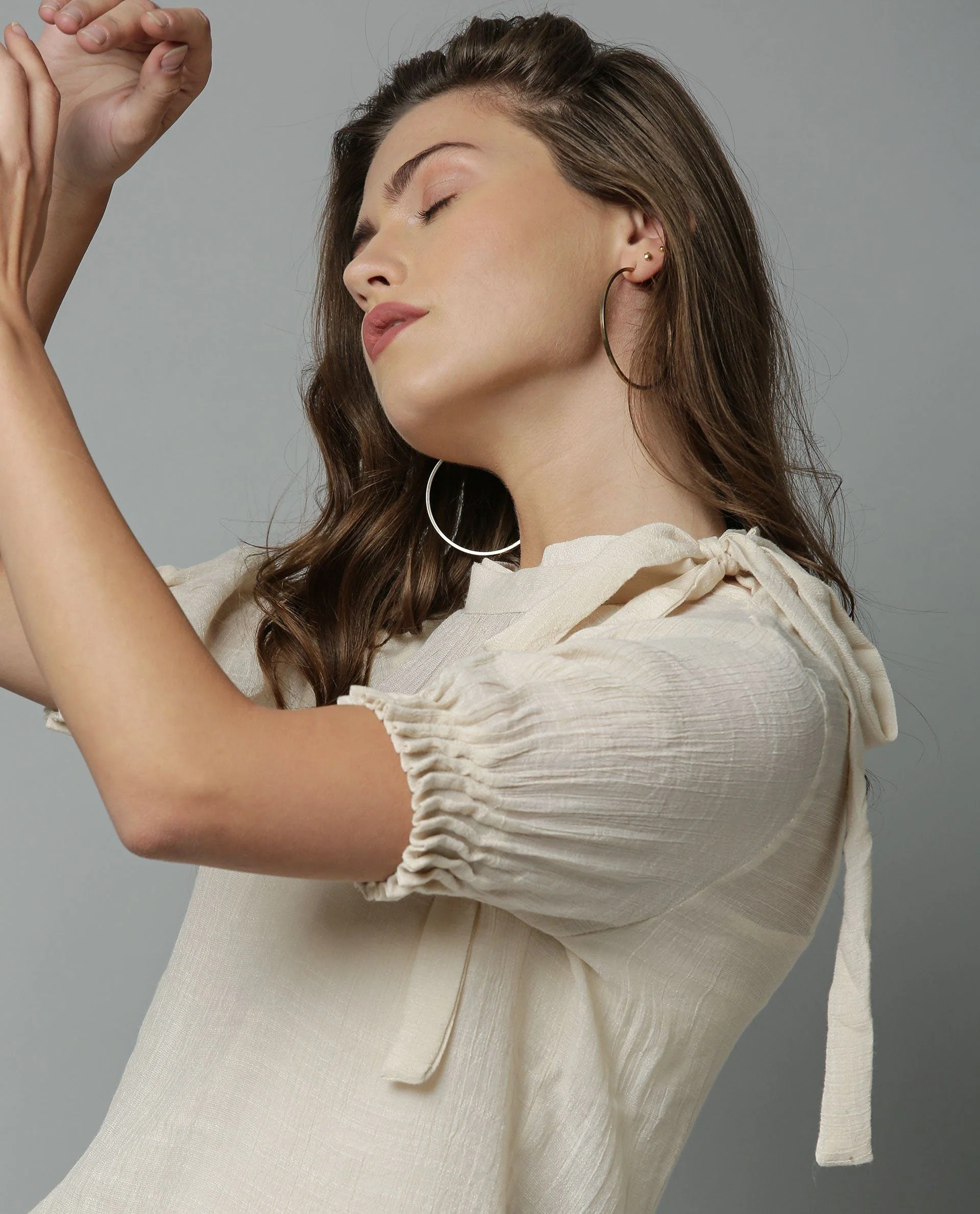 Rareism Women Sparrow Offwhite Top Short Sleeves - Image 2