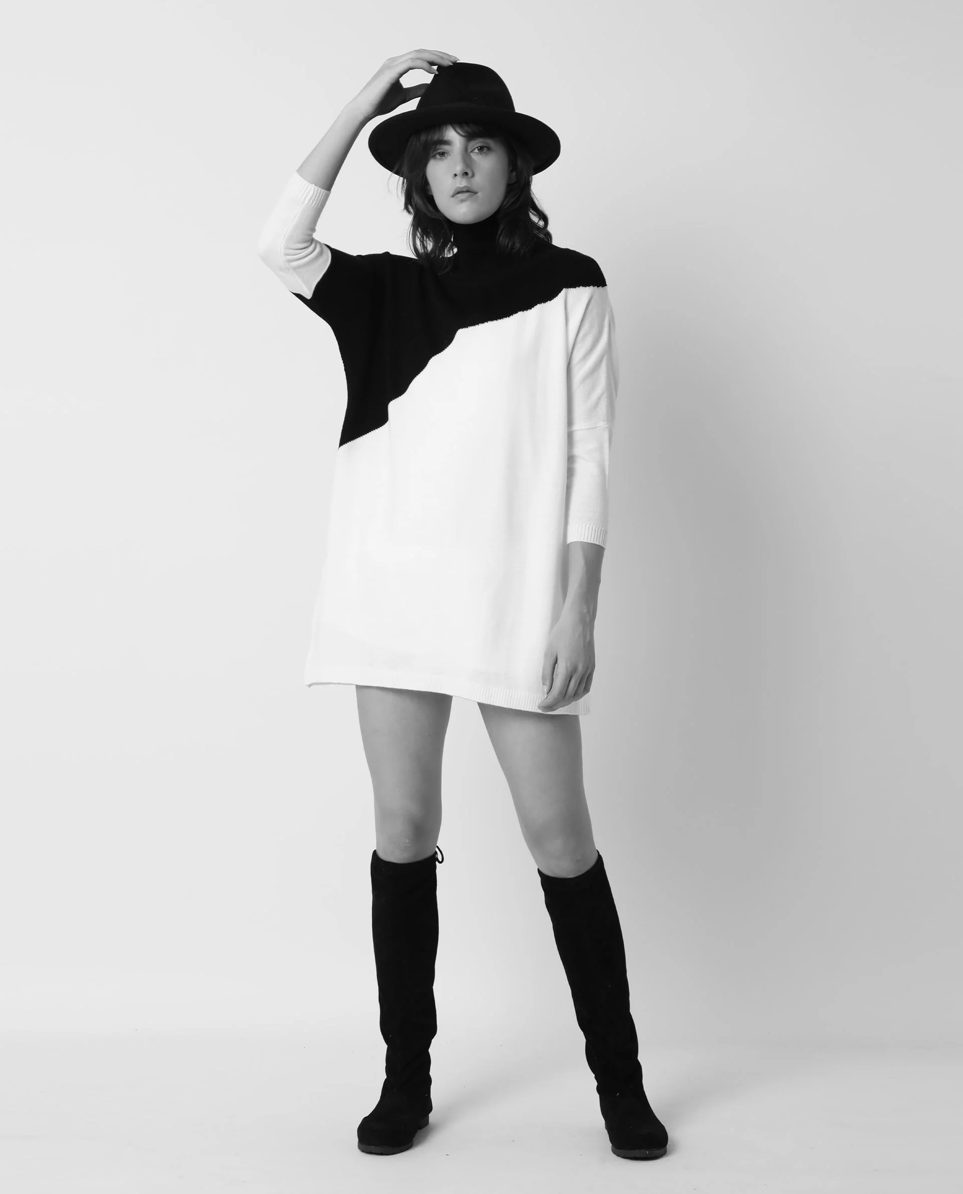 Rareism Women's Spaton Black Acrylic High Neck Color Block Knee Length Regular Fit Sweater - Image 3