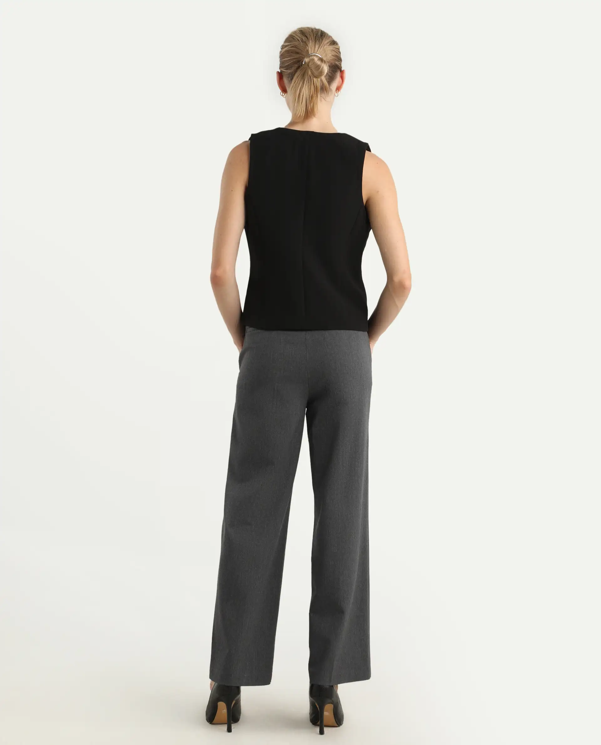 Rareism Women's Srait Grey Polyester Blend Straight Fit Travel Trouser - Image 7
