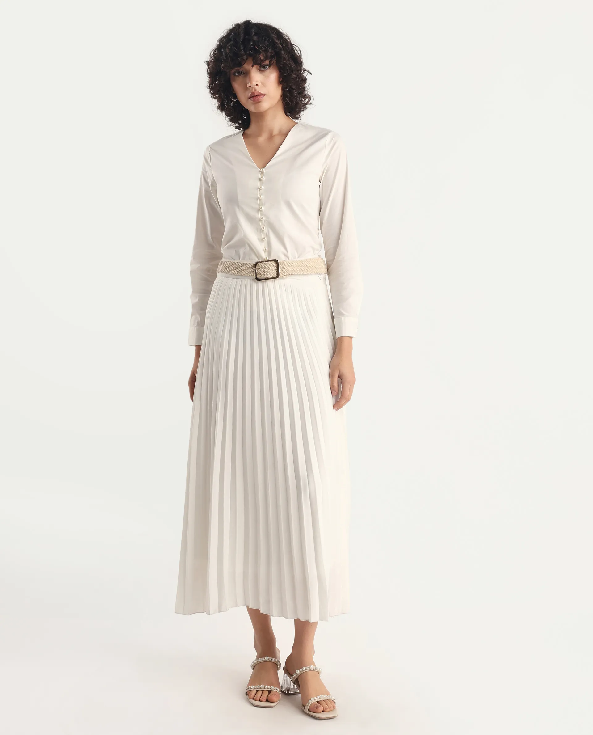 Rareism Women's Starbs Off White Cotton V-Neck Plain Cuffed Sleeve Regular Fit Top - Image 7