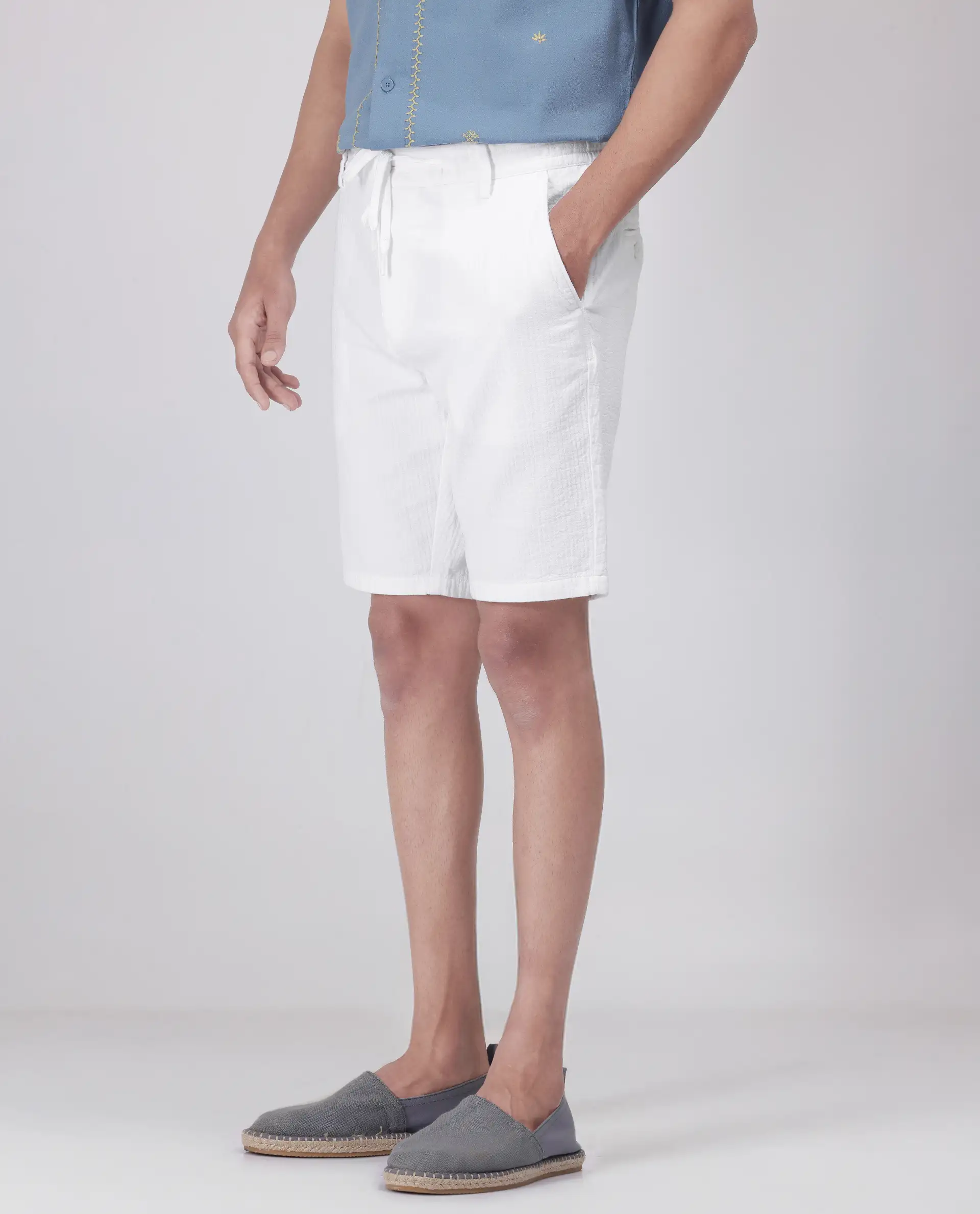 Rare Rabbit Men's Steo White Cotton Blend Plain Relaxed Fit Shorts - Image 5