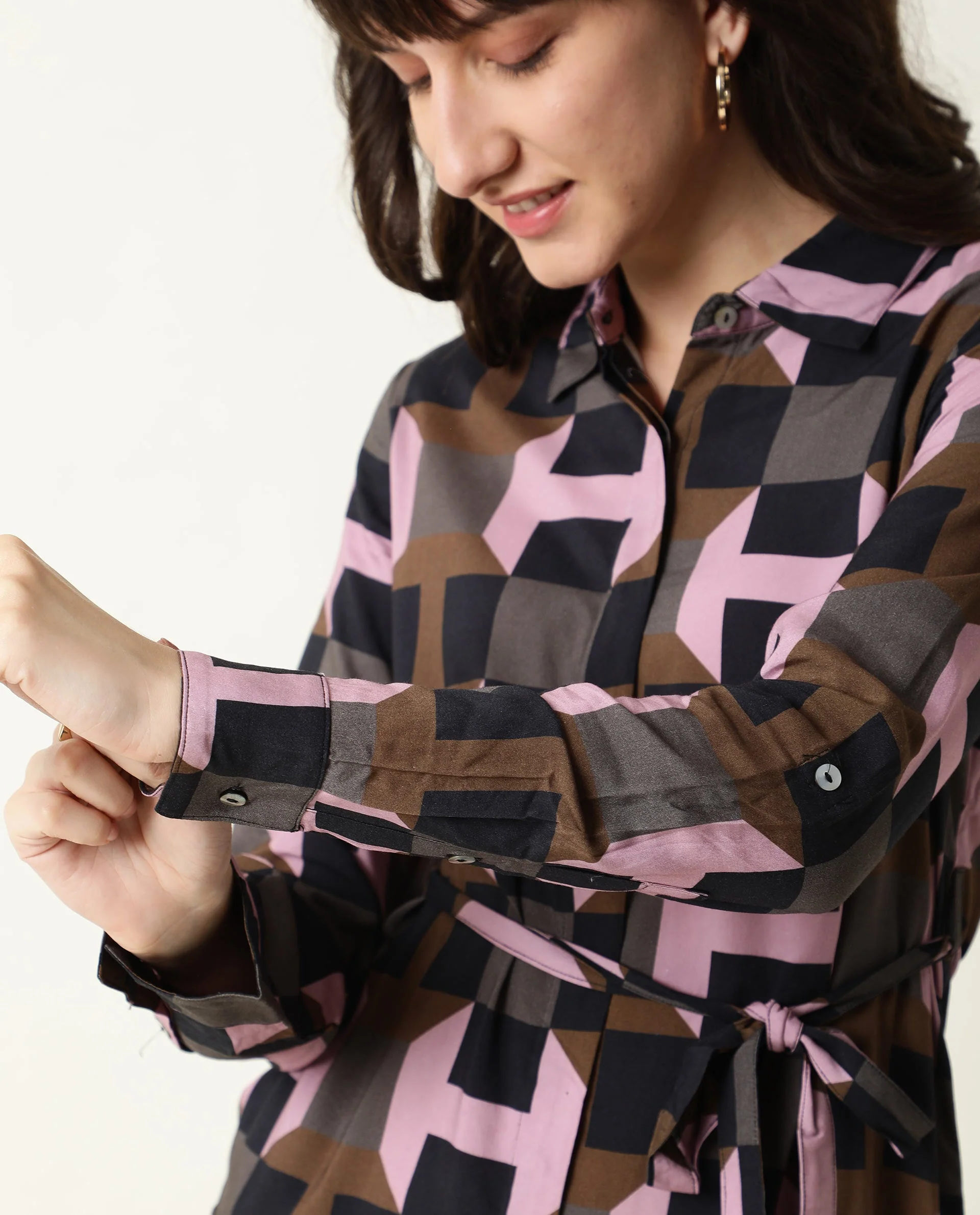 Rareism Women Stit Pink Dress Full Sleeves Printed - Image 4