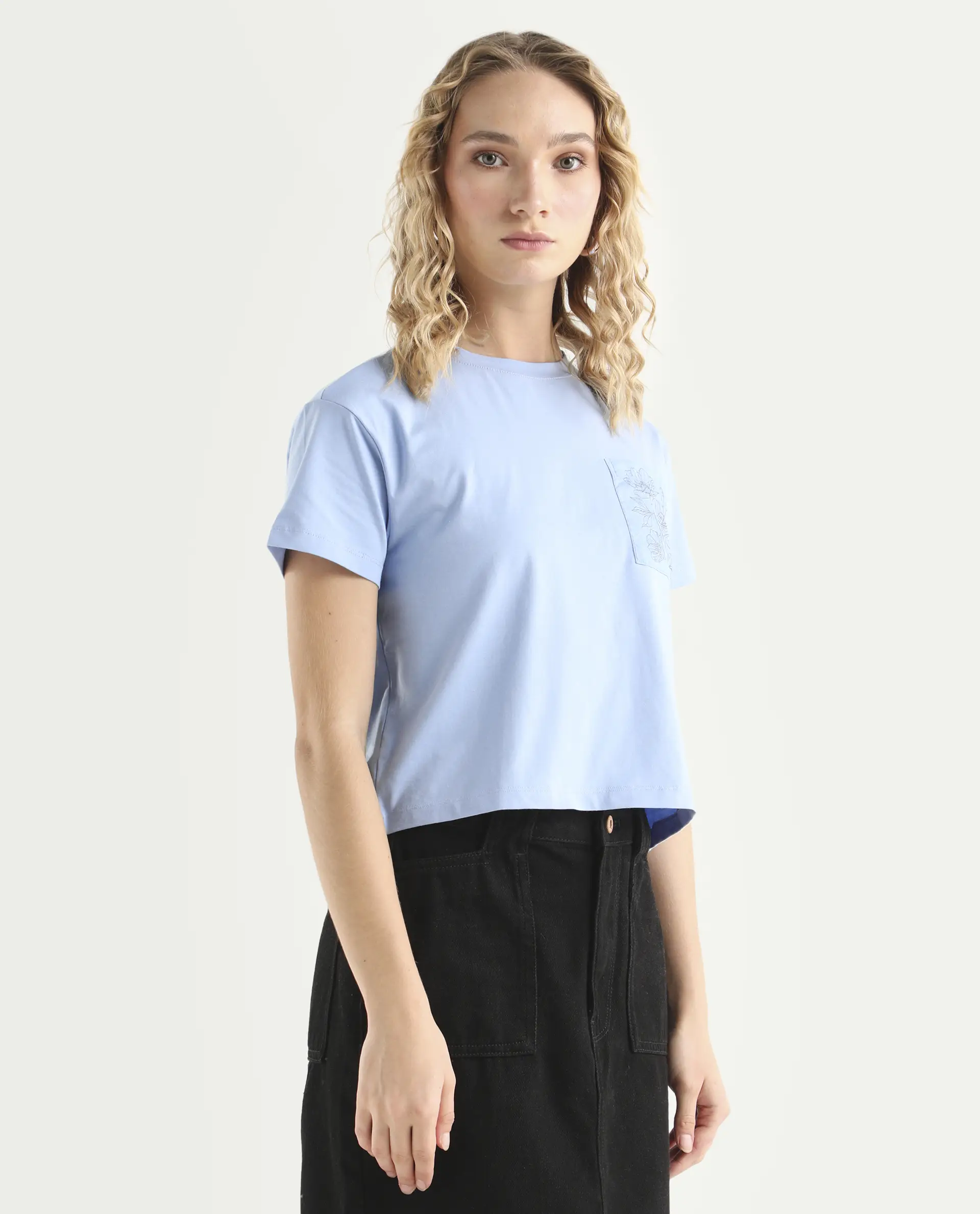 Rareism Women's Strankle Blue Cotton Blend Crew Neck Graphic Print Crop Regular Fit T-Shirt - Image 6