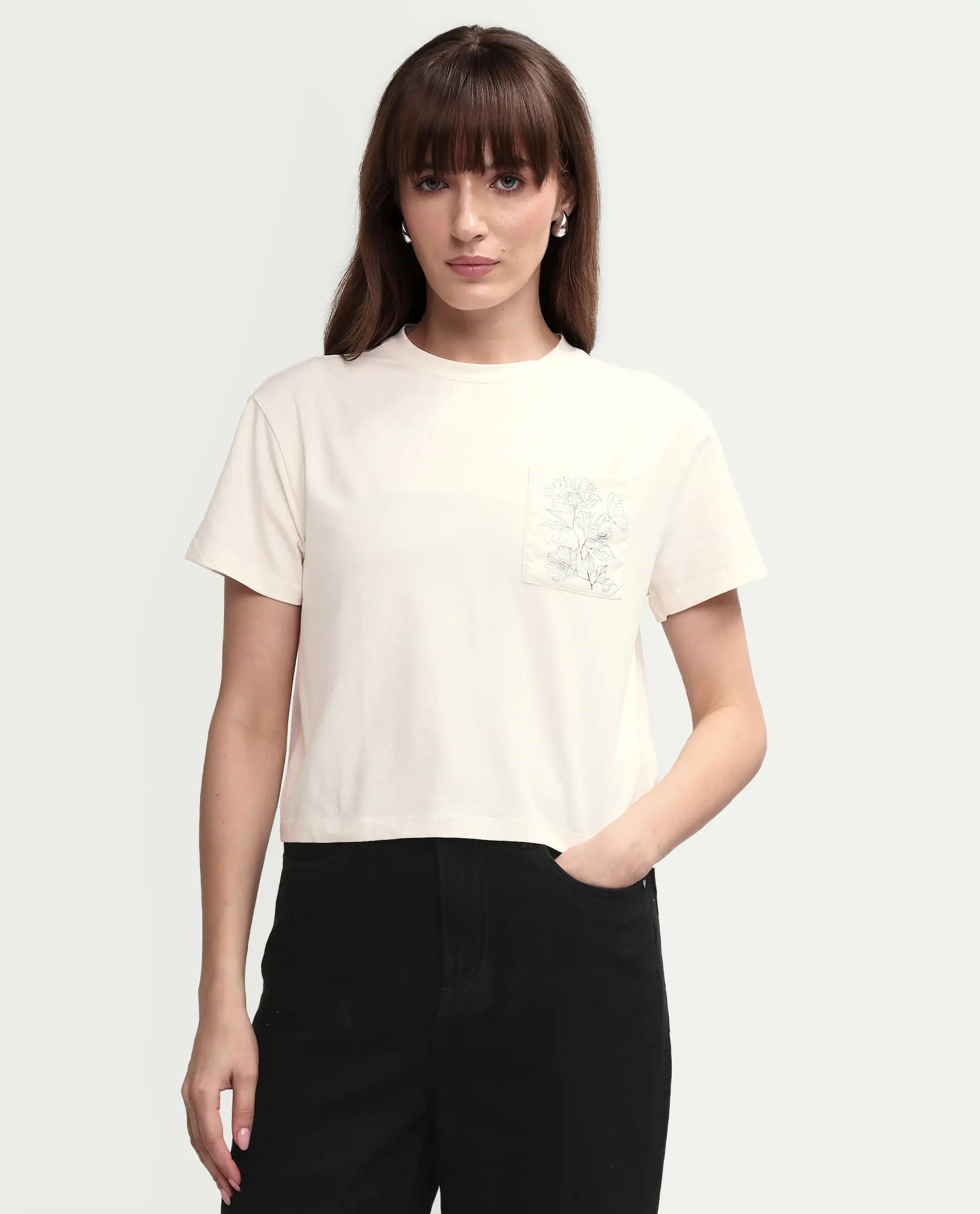 Rareism Women's Strankle Off White Cotton Blend Crew Neck Graphic Print Crop Regular Fit T-Shirt - Image 2