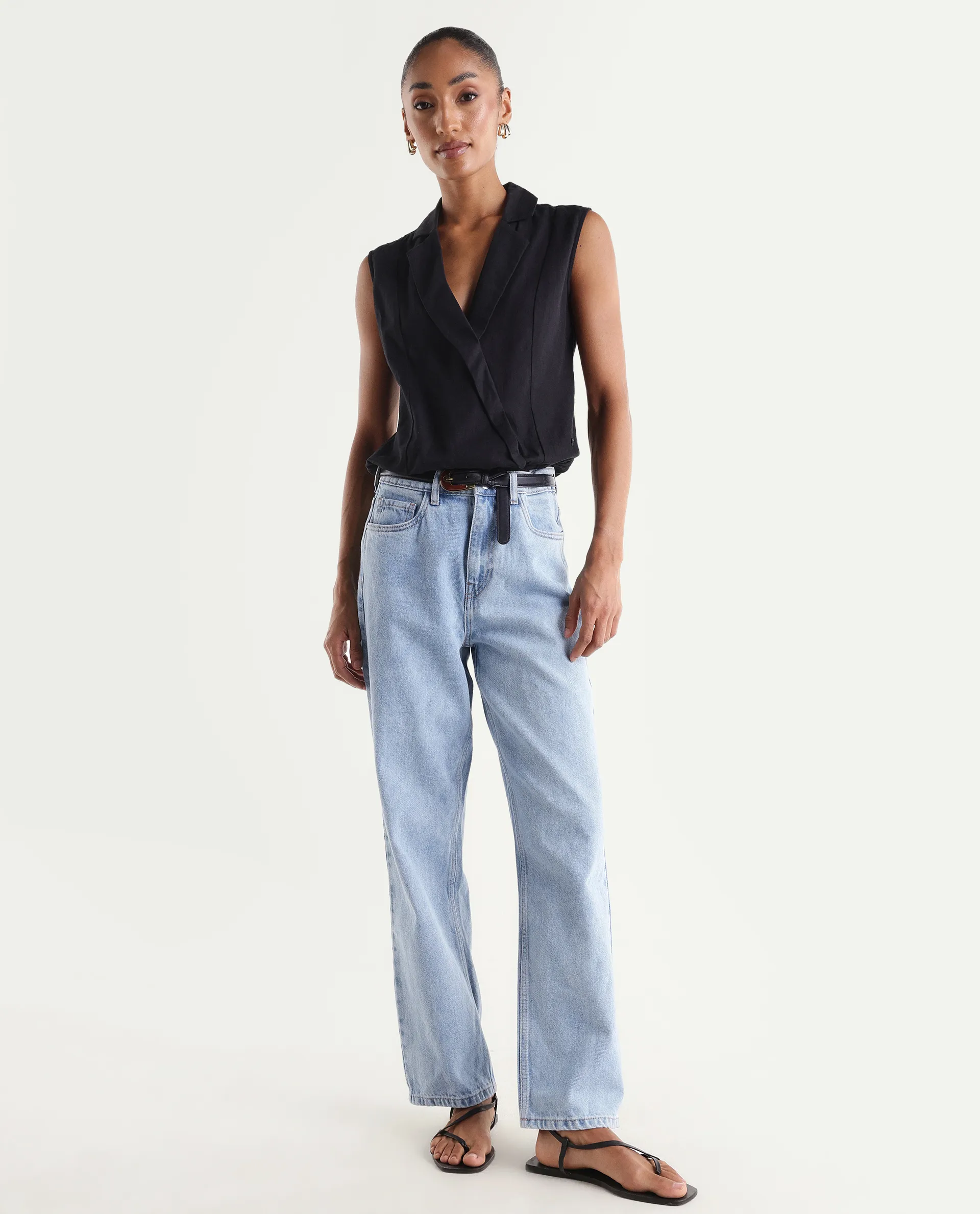 Rareism Women's Strefin Light Blue Cotton Straight Fit Plain Jeans - Image 3