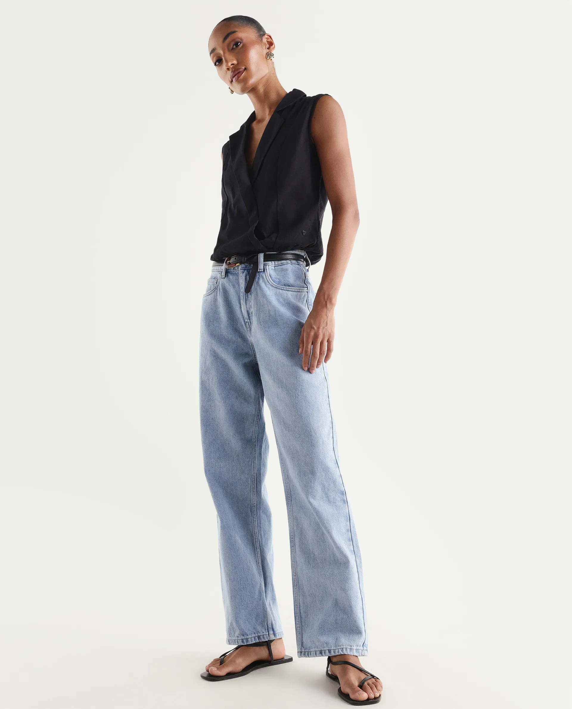 Rareism Women's Strefin Light Blue Cotton Straight Fit Plain Jeans - Image 5