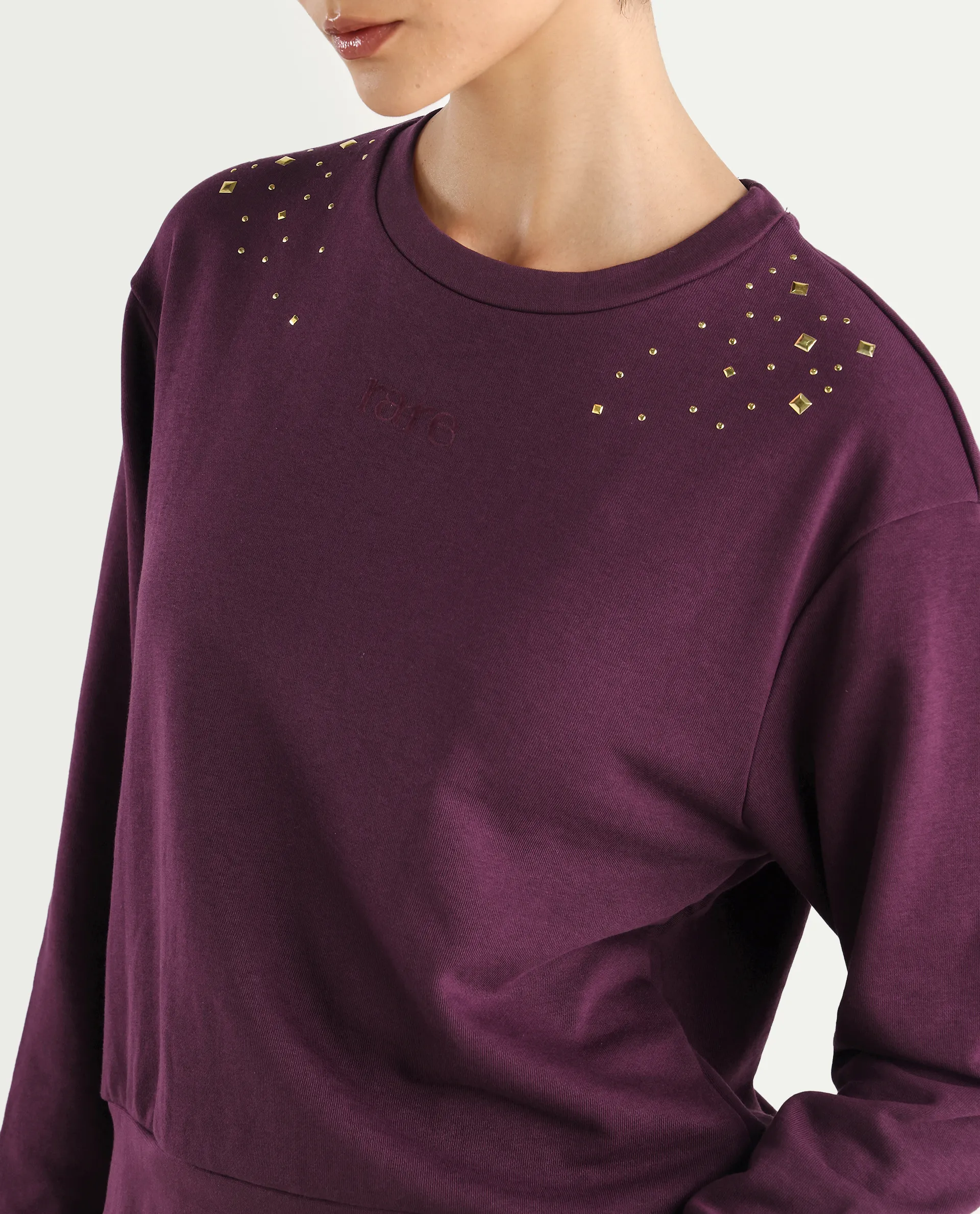 Rareism Women's Studo Dark Purple Cotton Blend Crew Neck Plain Relaxed Fit Sweatshirt - Image 4
