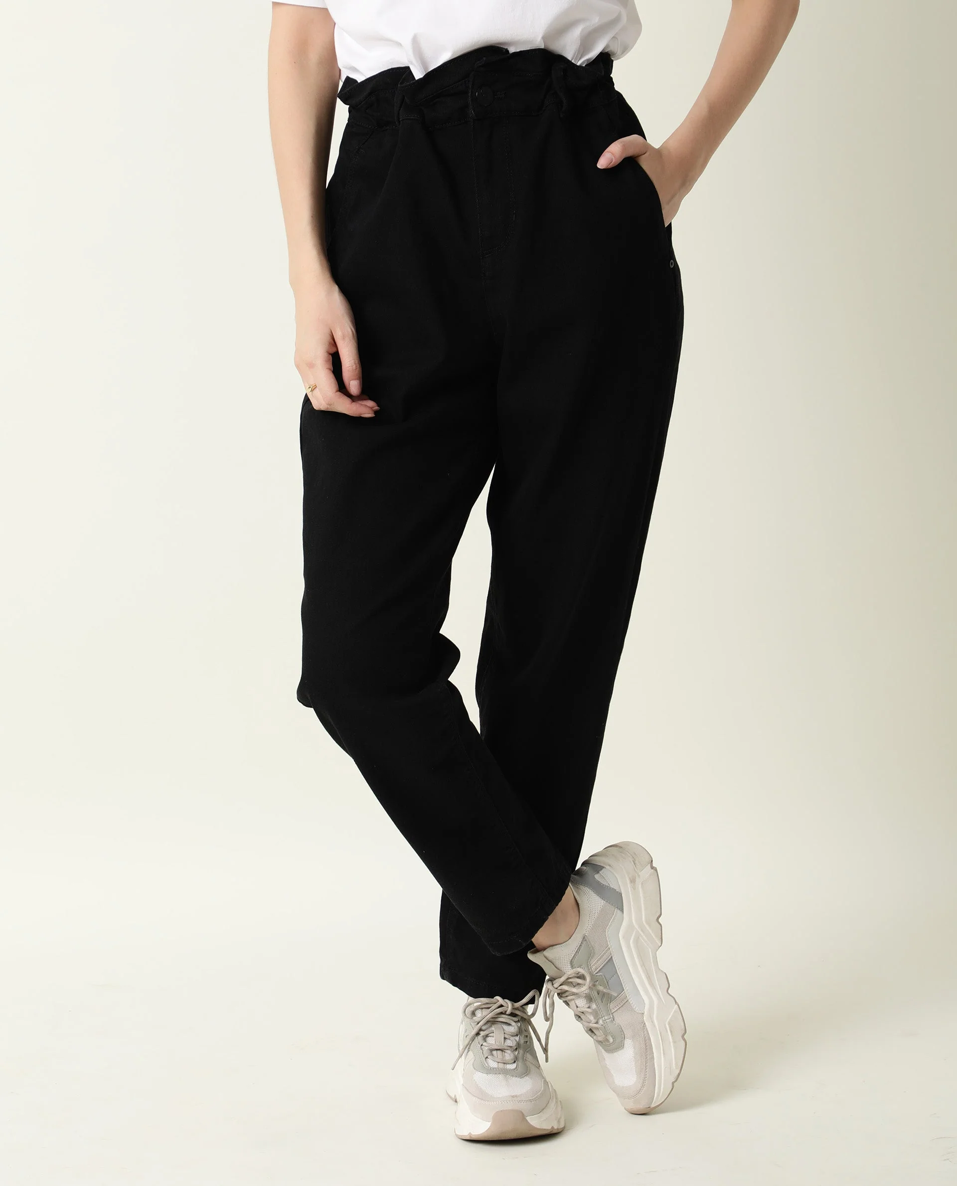 Rareism Women's Sunset Black Cotton Blend Plain Ankle Length Tailored Jeans - Image 2