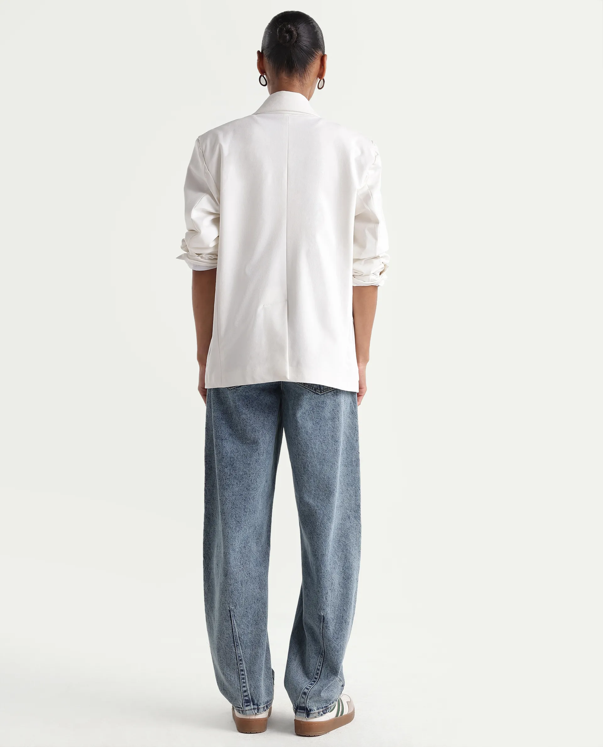 Rareism Women's Talbeia Light Blue Cotton Tall Barrel Fit Plain Jeans - Image 7