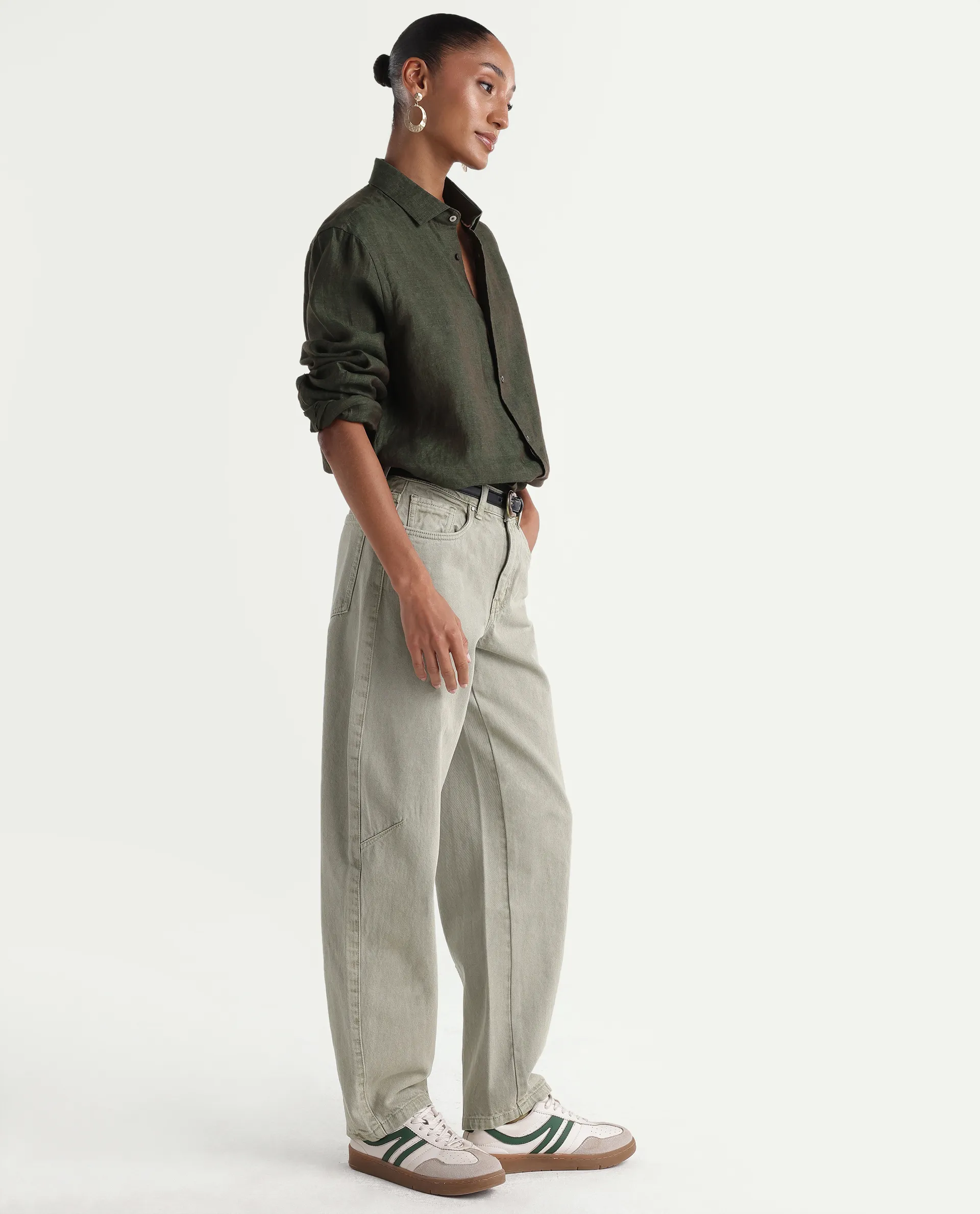 Rareism Women's Talbo Olive Cotton Plain Tall Barrel Fit Jeans - Image 5