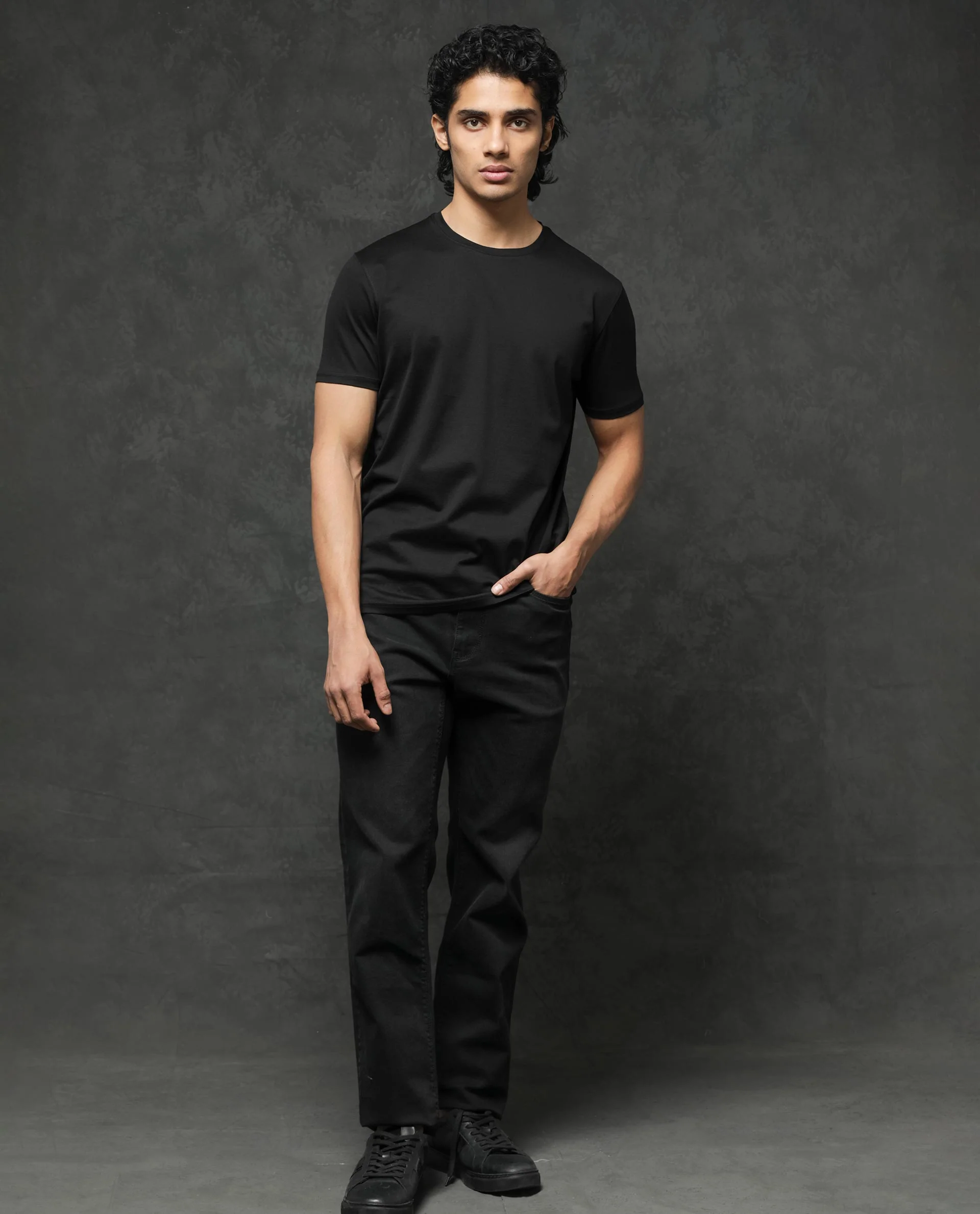 Rare Rabbit Men's Tangos Black Cotton Plain Regular Fit Half Sleeve Crew Neck T-Shirt - Image 3