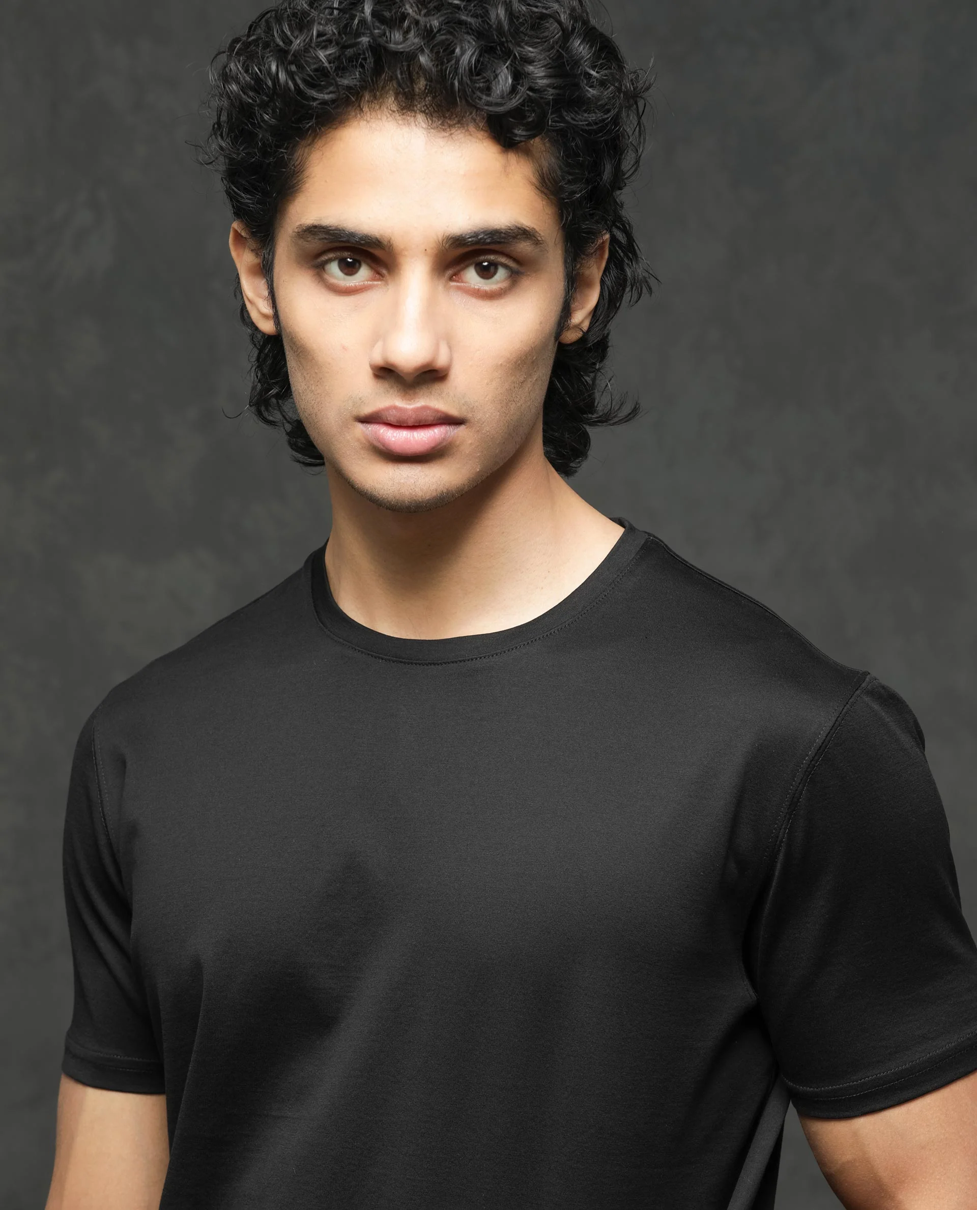 Rare Rabbit Men's Tangos Black Cotton Plain Regular Fit Half Sleeve Crew Neck T-Shirt - Image 5