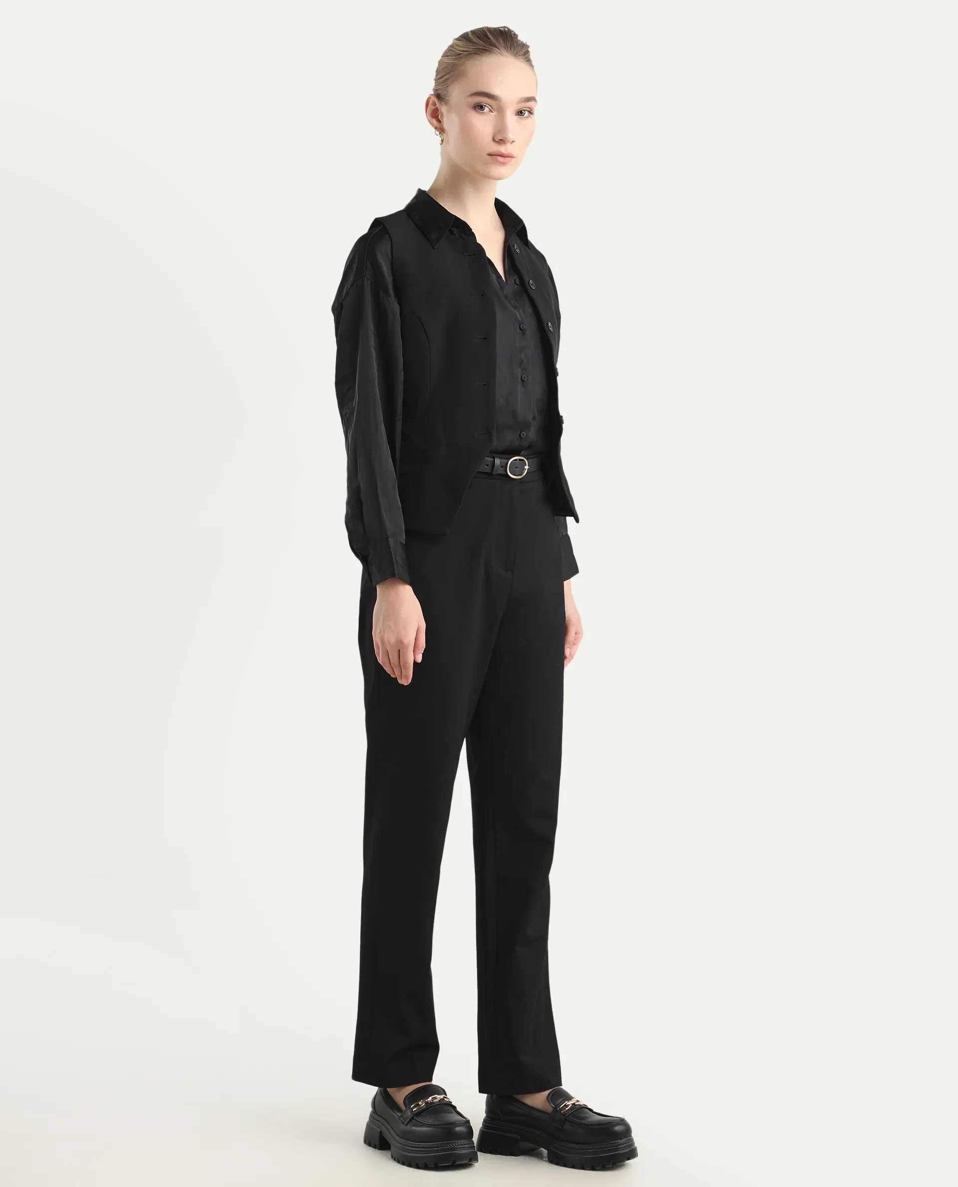 Rareism Women's Taper Black Polyester Blend Tapered Ankle Length Plain Travel Trouser - Image 5