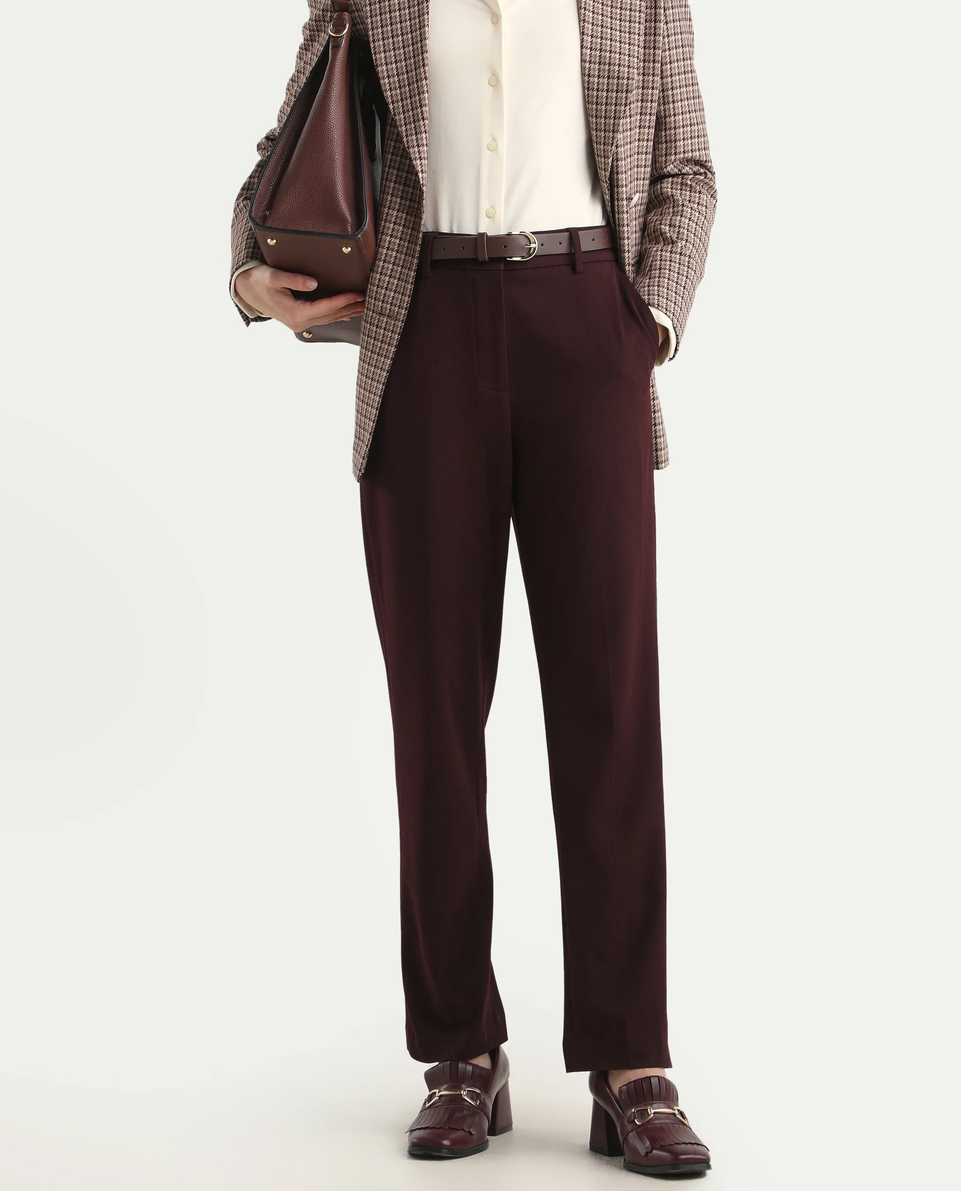 Rareism Women's Taper Maroon Polyester Blend Tapered Ankle Length Plain Travel Trouser - Image 2