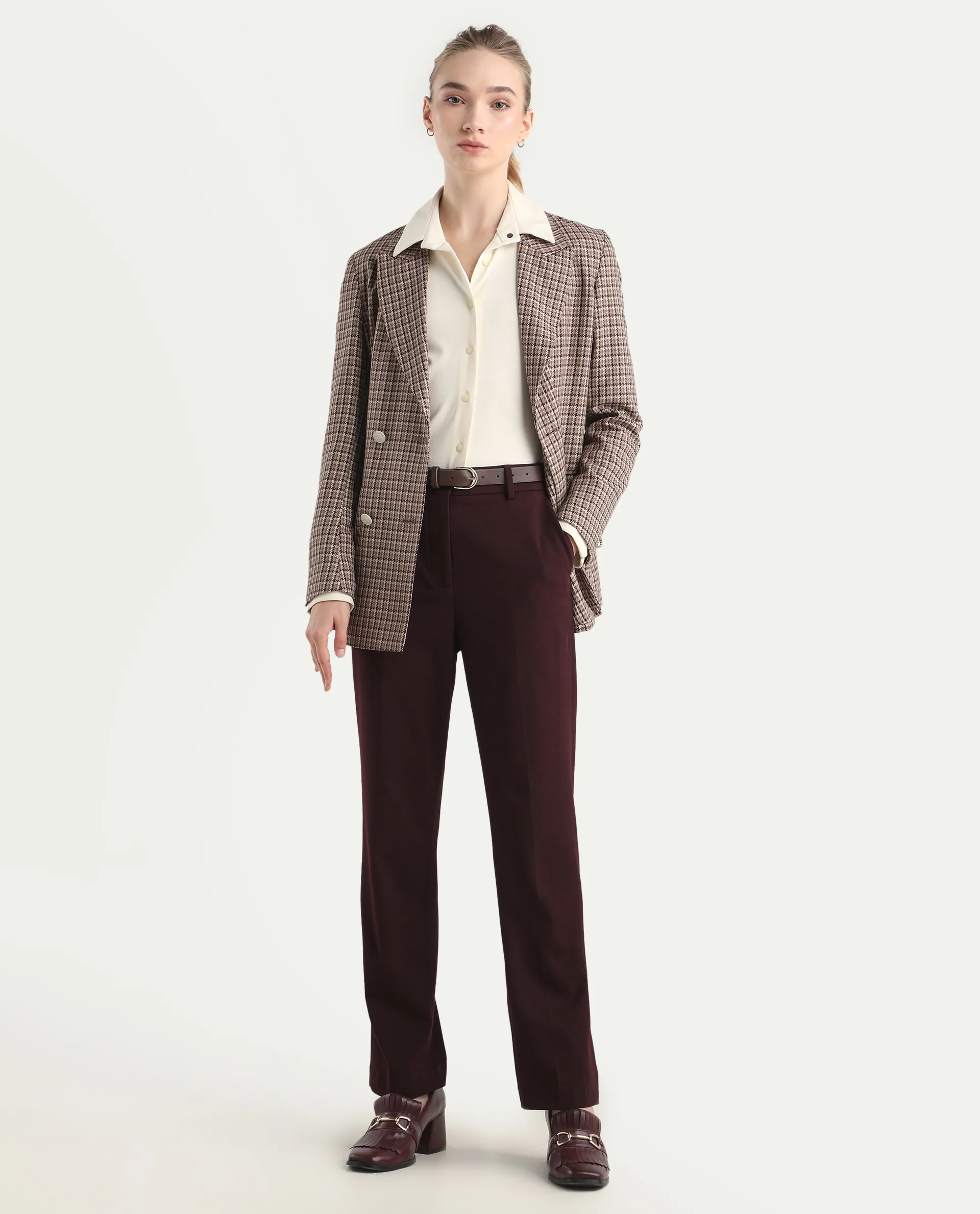 Rareism Women's Taper Maroon Polyester Blend Tapered Ankle Length Plain Travel Trouser - Image 6