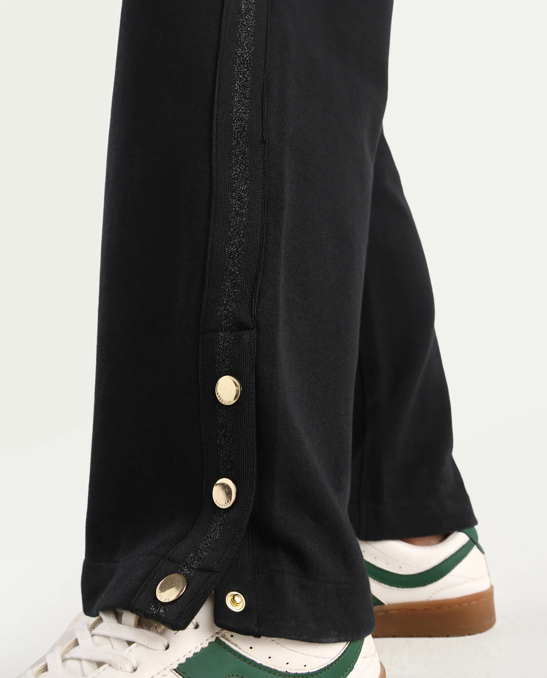 Rareism Women's Tappy Black Cotton Blend Plain Ankle Length Regular Fit Track Pant - Image 4