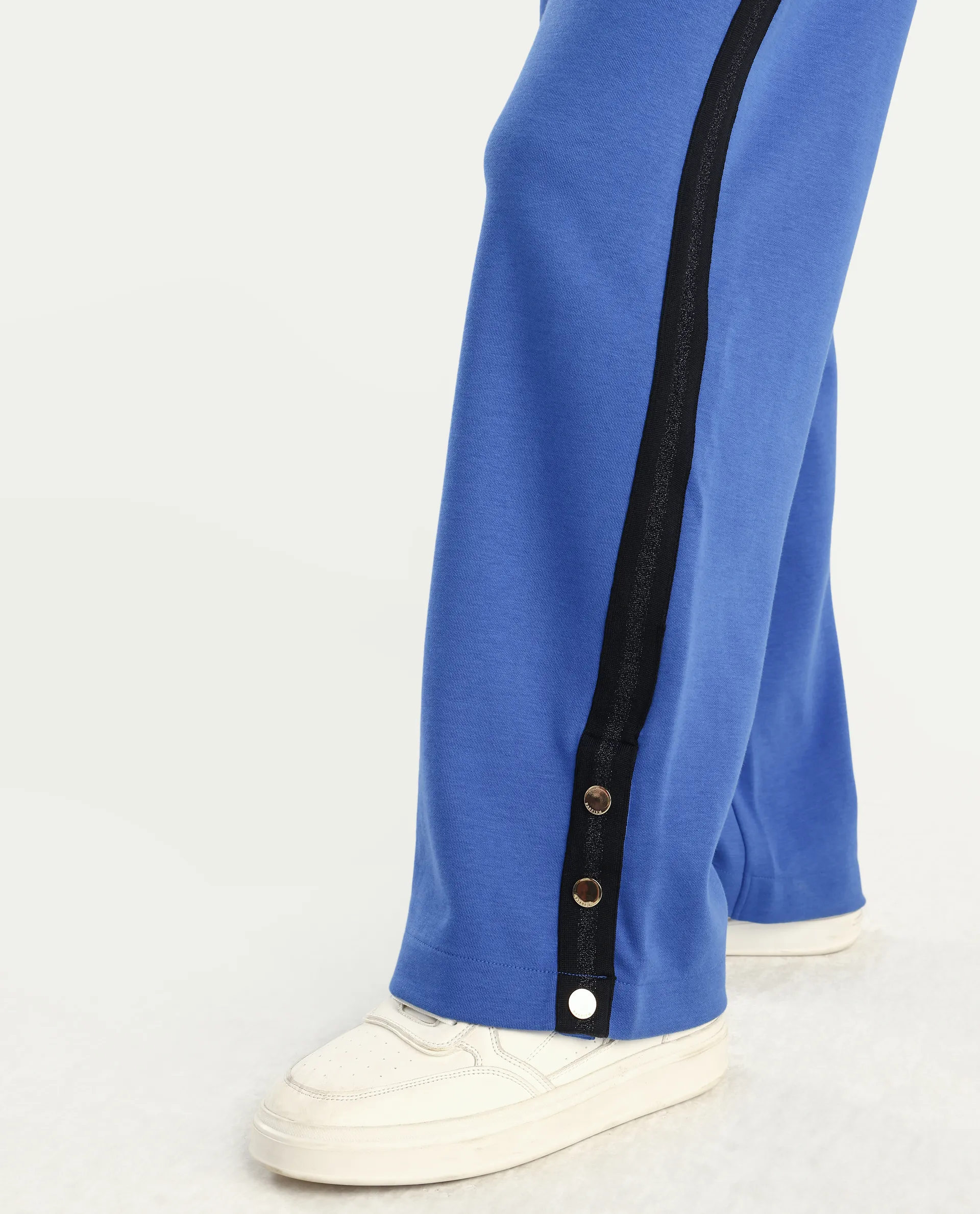 Rareism Women's Tappy Blue Cotton Blend Plain Ankle Length Regular Fit Track Pant - Image 4