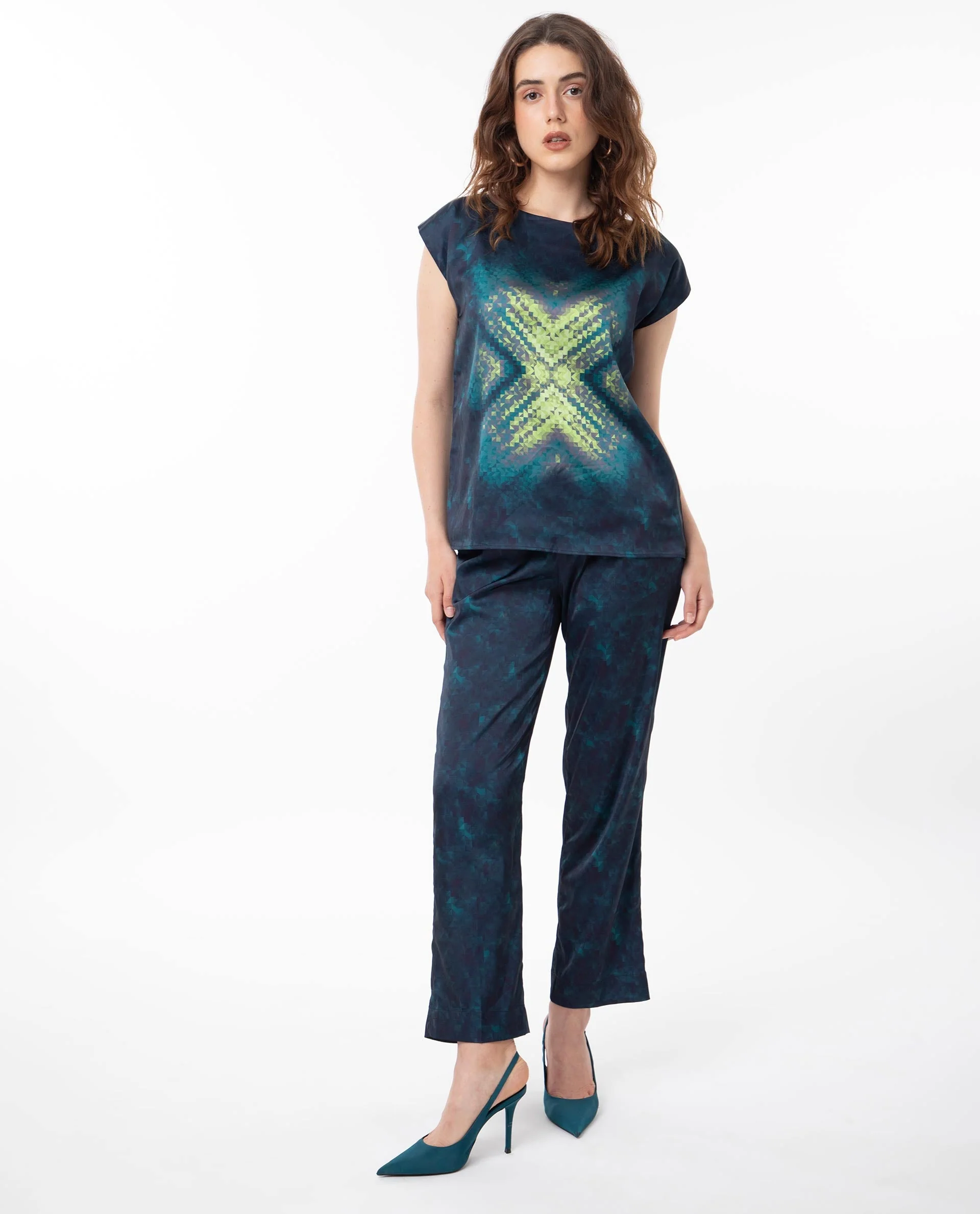 Rareism Women's Taube Multi Polyester Boat Neck Abstract Print Extended Sleeves Regular Fit Top - Image 4