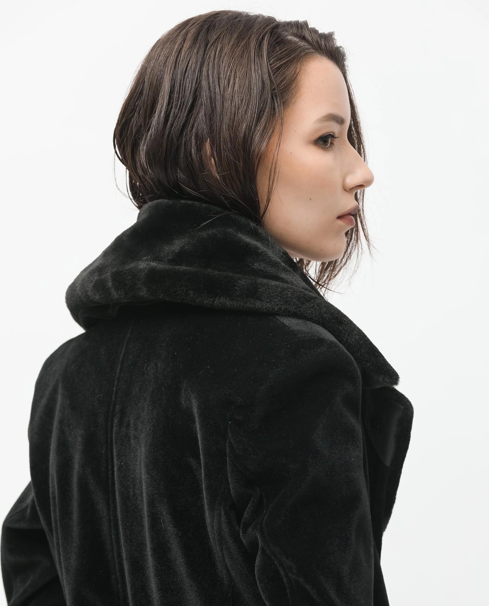 Rareism Women's Teich Black Polyester Lapel Neck Plain Knee Length Regular Fit Long Coat - Image 5