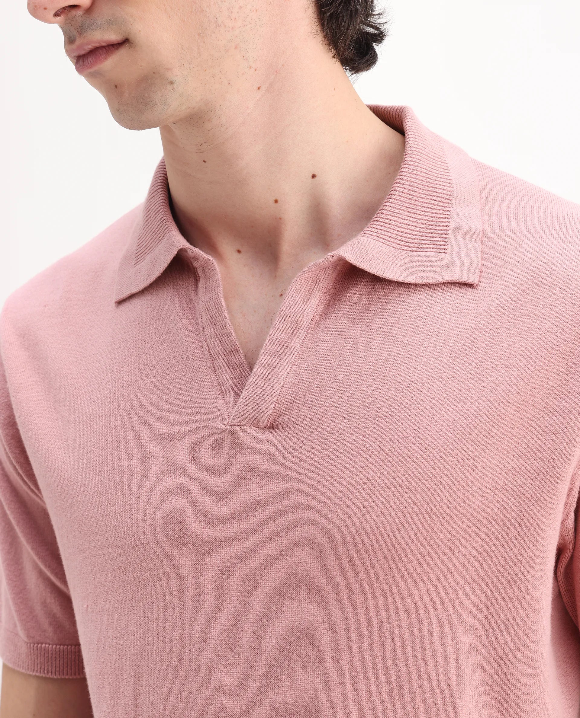 Rare Rabbit Men's Teny Dusky Pink Cotton Blend Plain Regular Fit Half Sleeve Polo - Image 3
