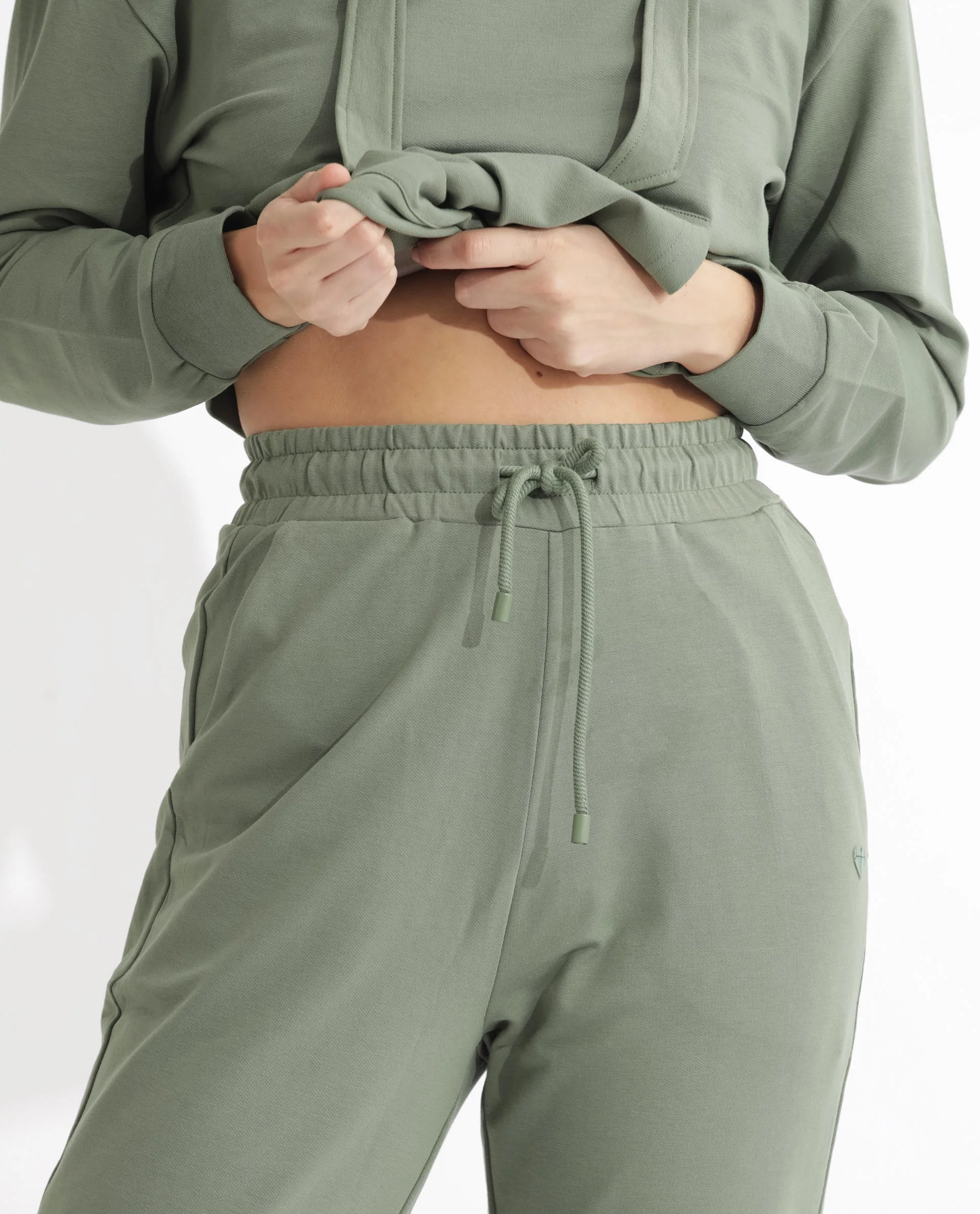 Rareism Women's Terac Dusky Green Polyester Blend Plain Ankle Length Regular Fit Track Pant - Image 5