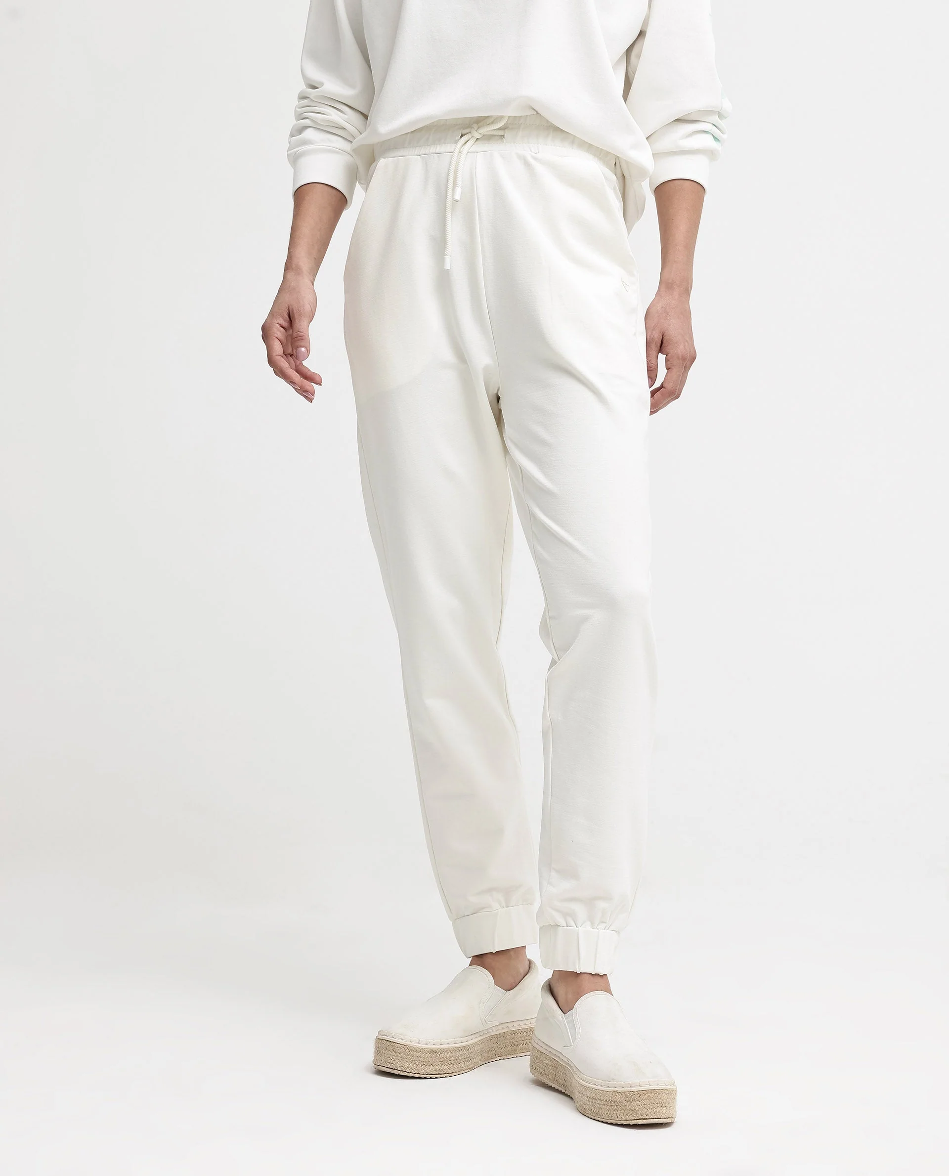 Rareism Women's Terac Off White Polyester Blend Plain Ankle Length Regular Fit Track Pant - Image 11