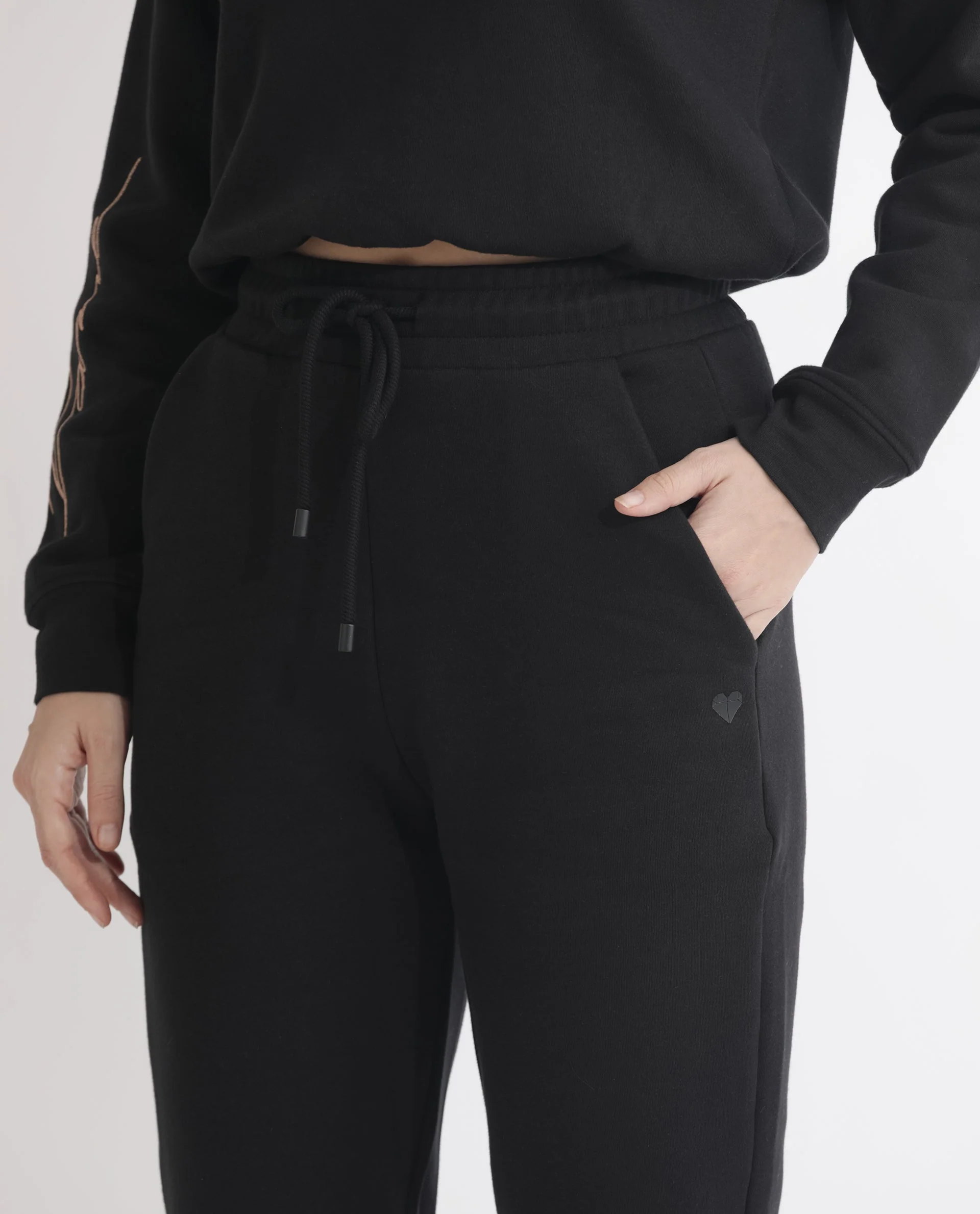 Rareism Women's Terac F Black Polyester Blend Plain Ankle Length Regular Fit Track Pant - Image 2