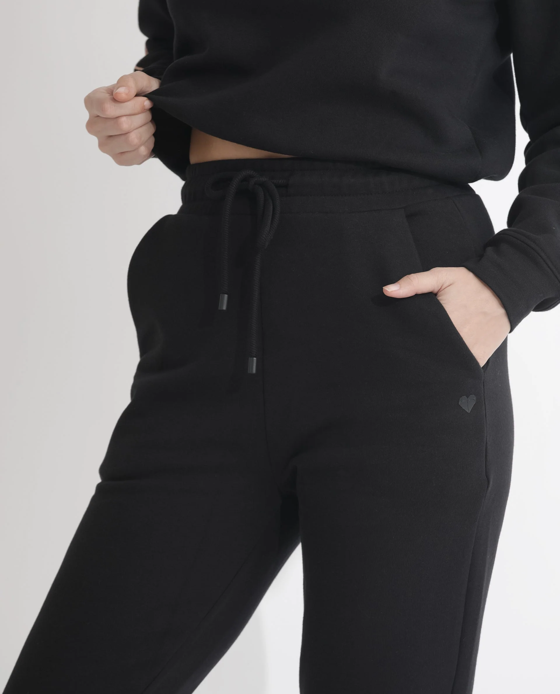 Rareism Women's Terac F Black Polyester Blend Plain Ankle Length Regular Fit Track Pant - Image 9