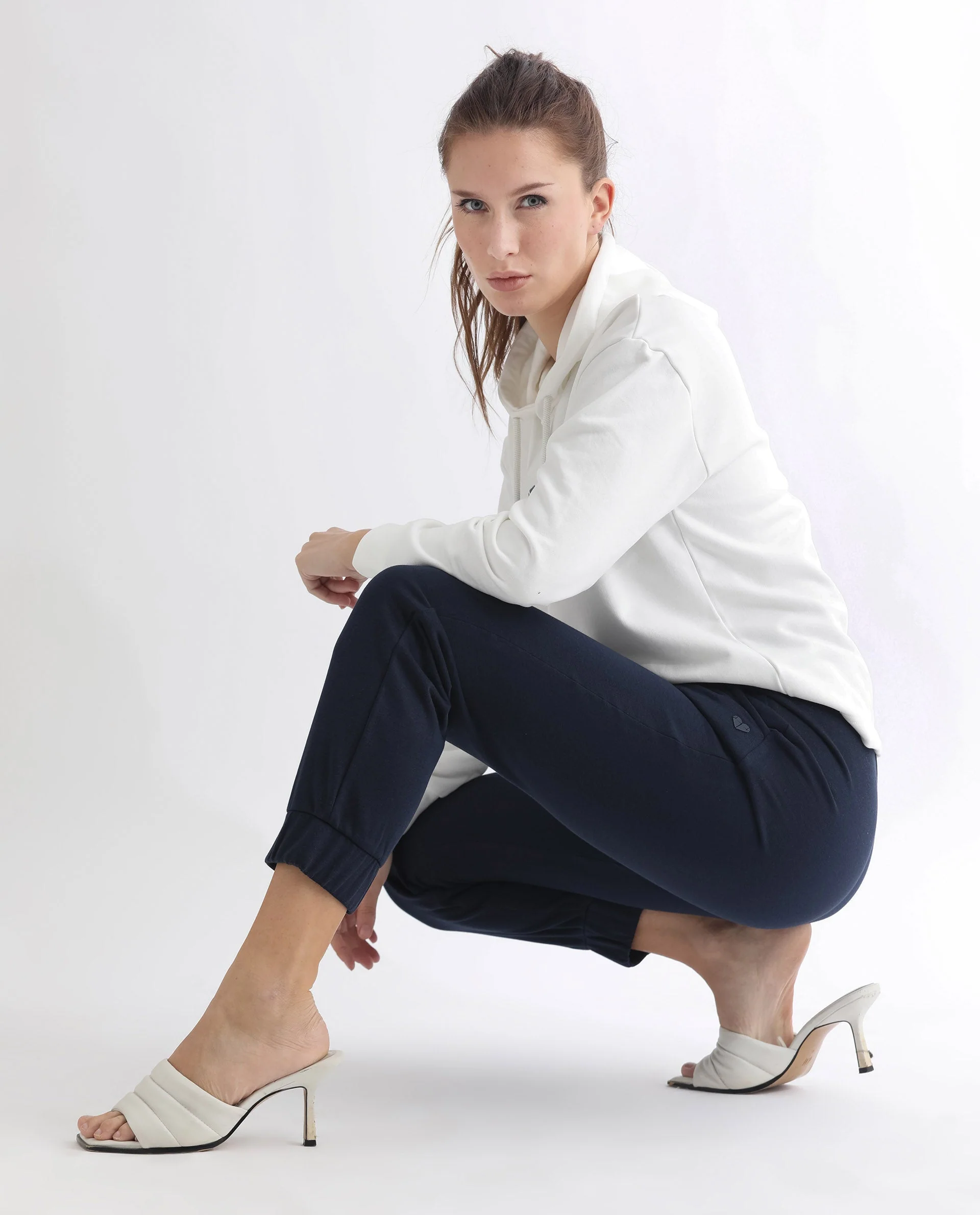 Rareism Women's Terac T Navy Polyester Blend Plain Ankle Length Regular Fit Track Pant - Image 2