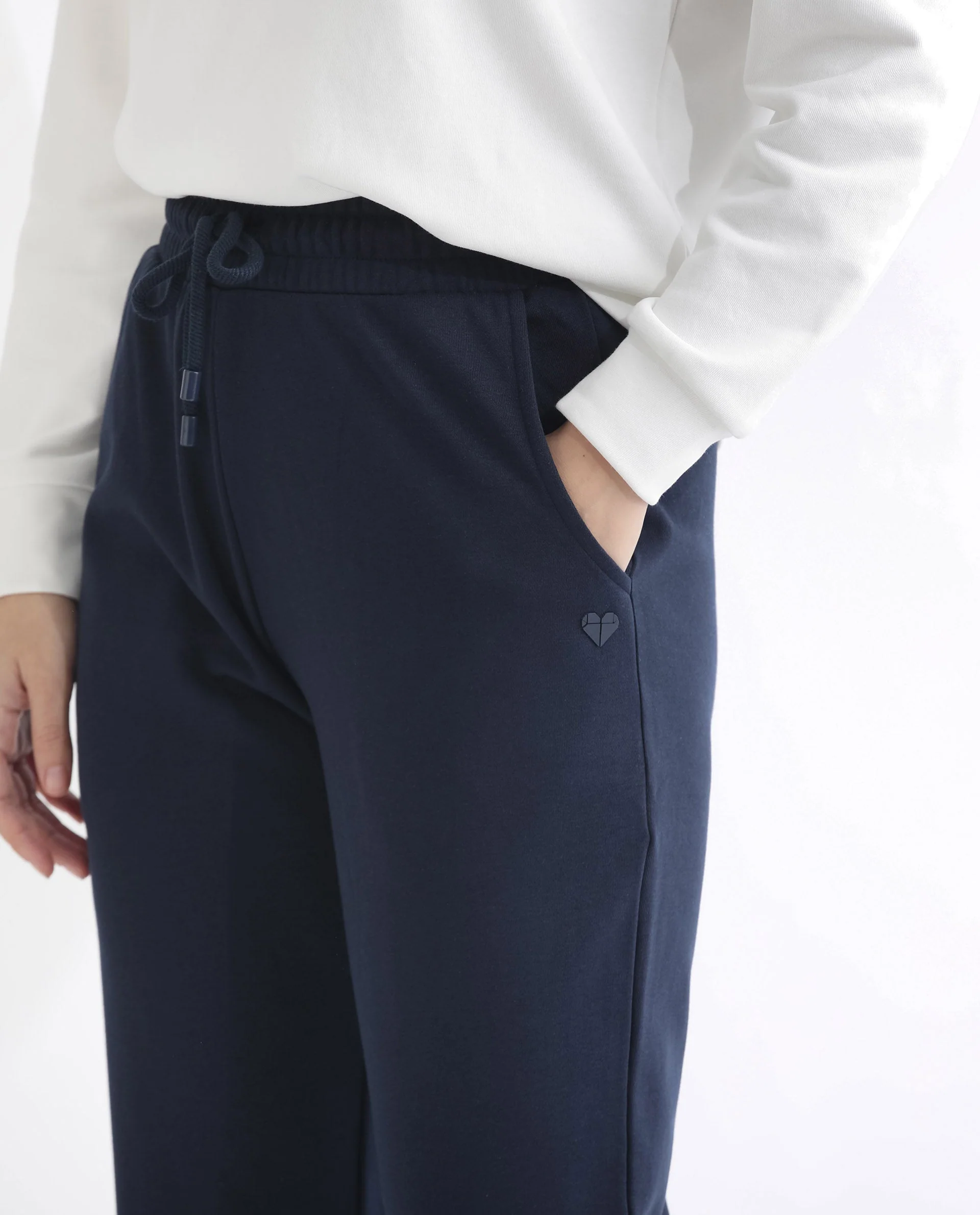 Rareism Women's Terac T Navy Polyester Blend Plain Ankle Length Regular Fit Track Pant - Image 7