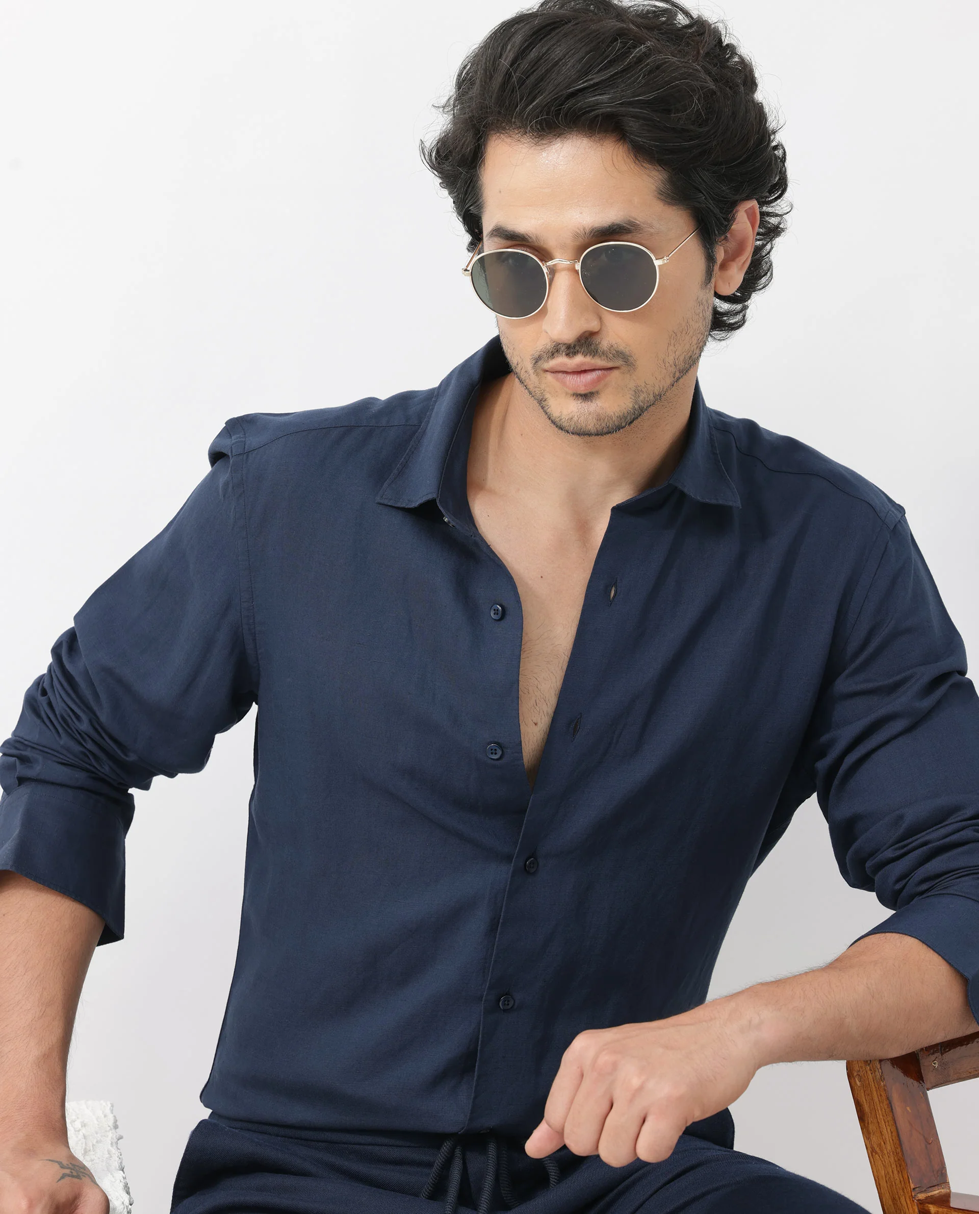 Rare Rabbit Men's Throna Navy Linen Blend Plain Regular Fit Full Sleeve Collared Shirt