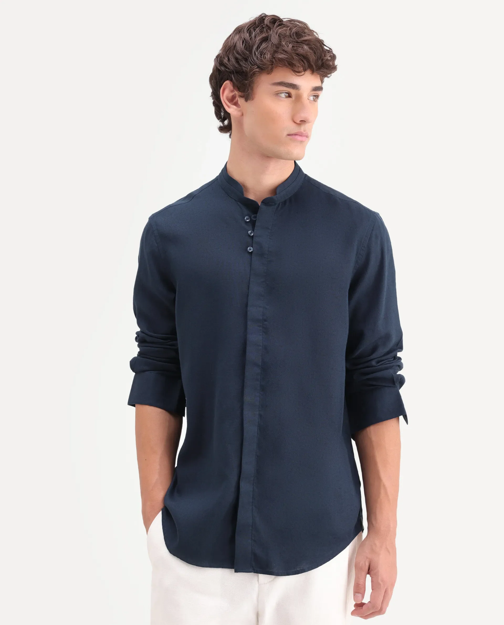 Rare Rabbit Men's Throne-Aw26 Dark Navy Linen Blend Mandarin Collar Regular Plain Shirt - Image 4