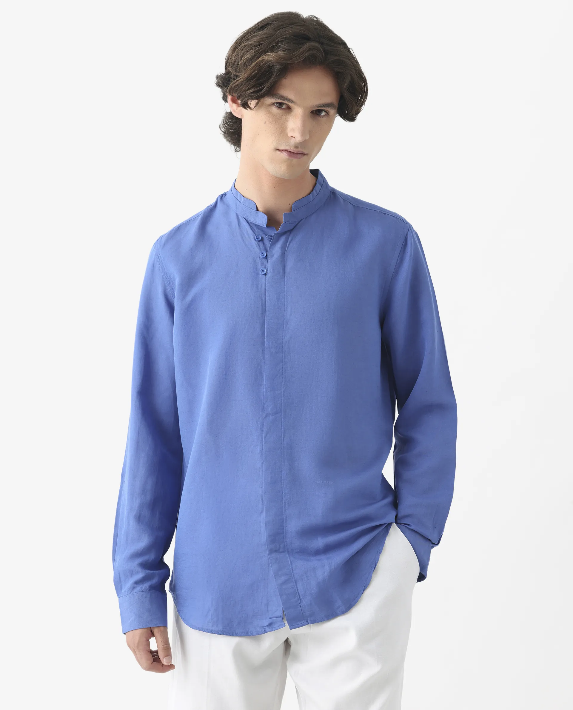 Rare Rabbit Men's Throne Blue 100% Linen Plain Regular Fit Full Sleeve Spread Collar Shirt - Image 2